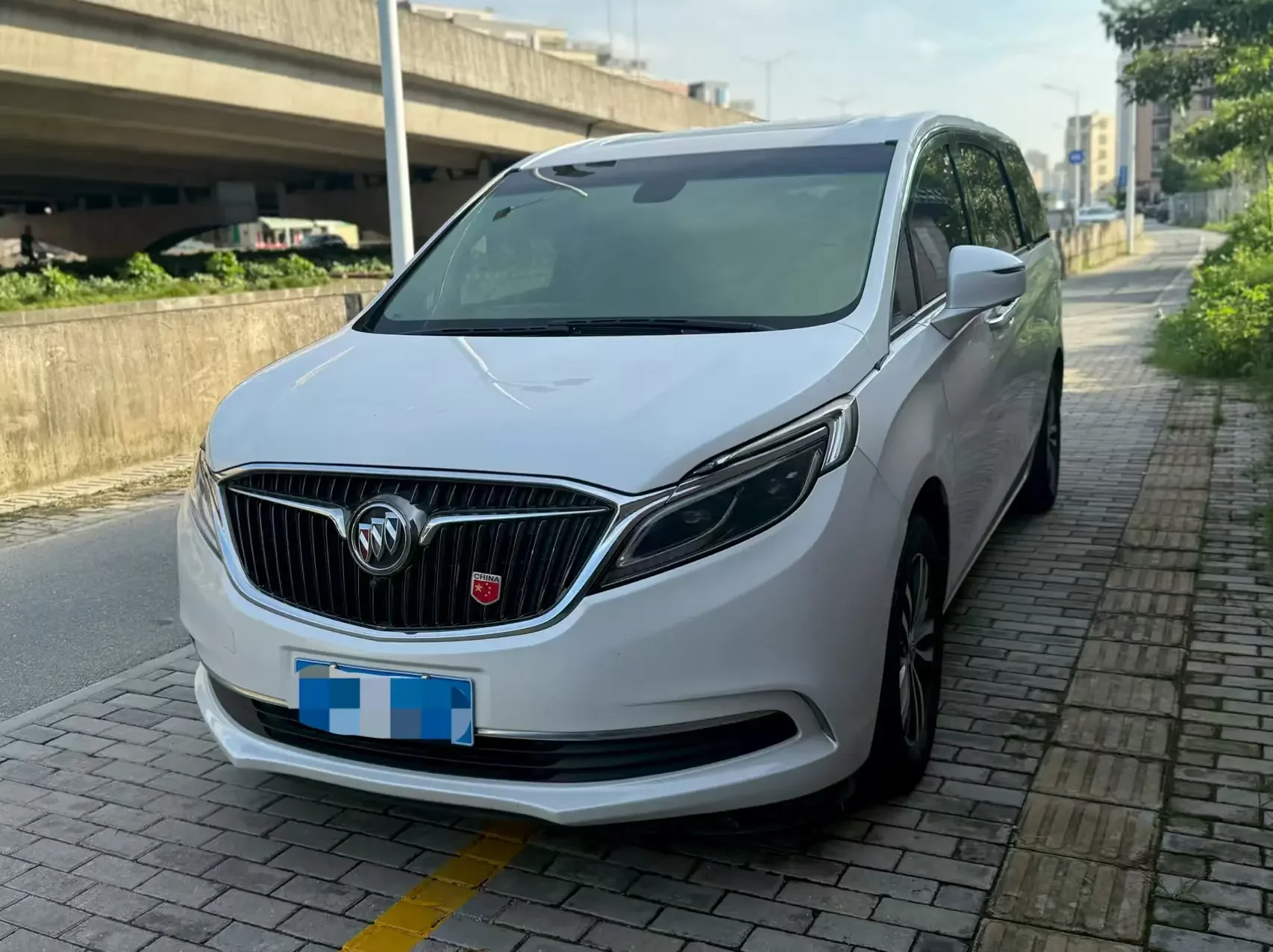 Buick GL8