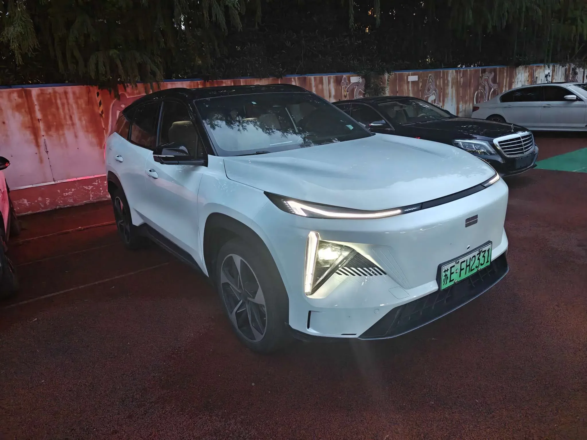 Geely Galaxy L7