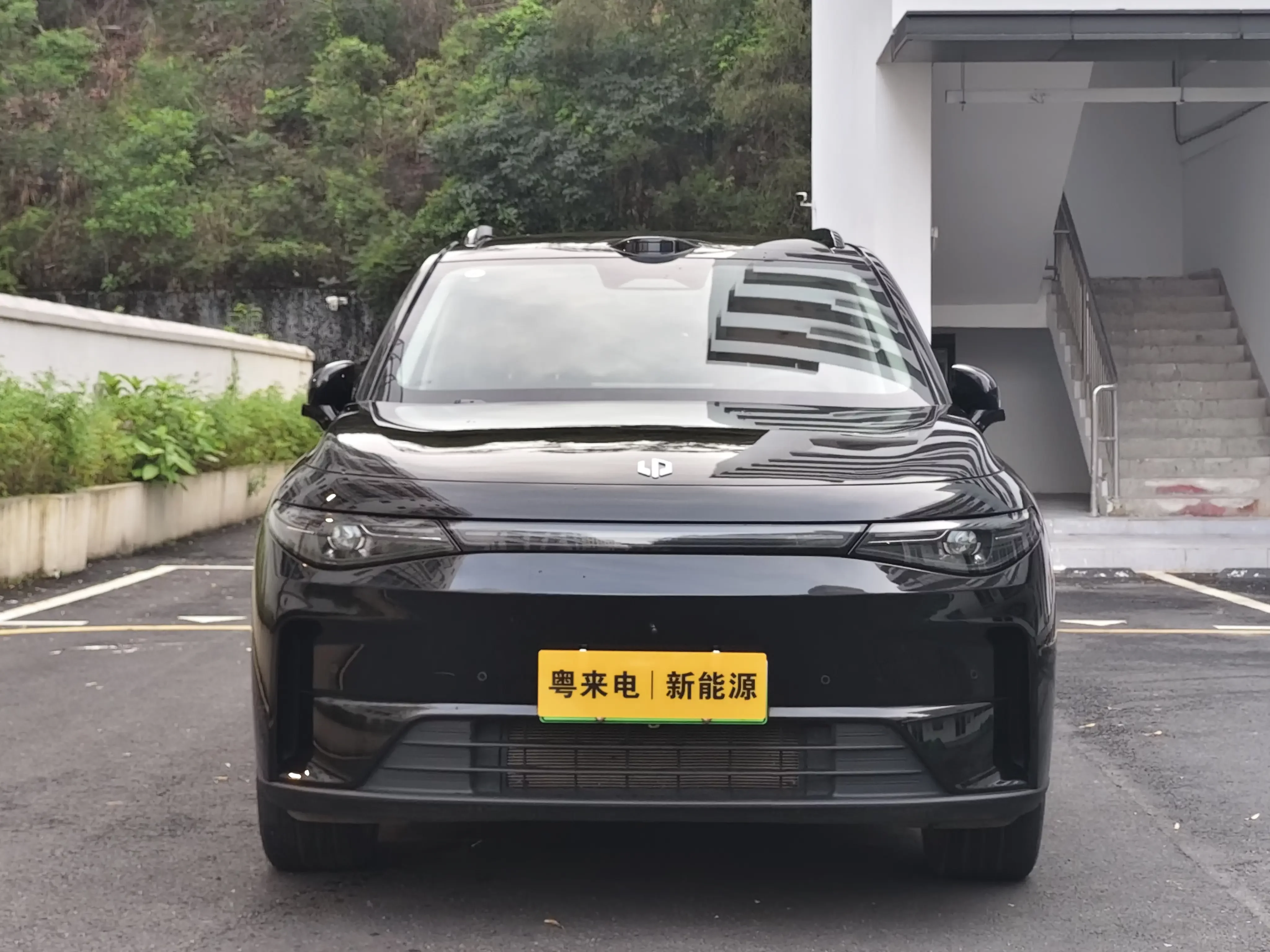Leapmotor C16
