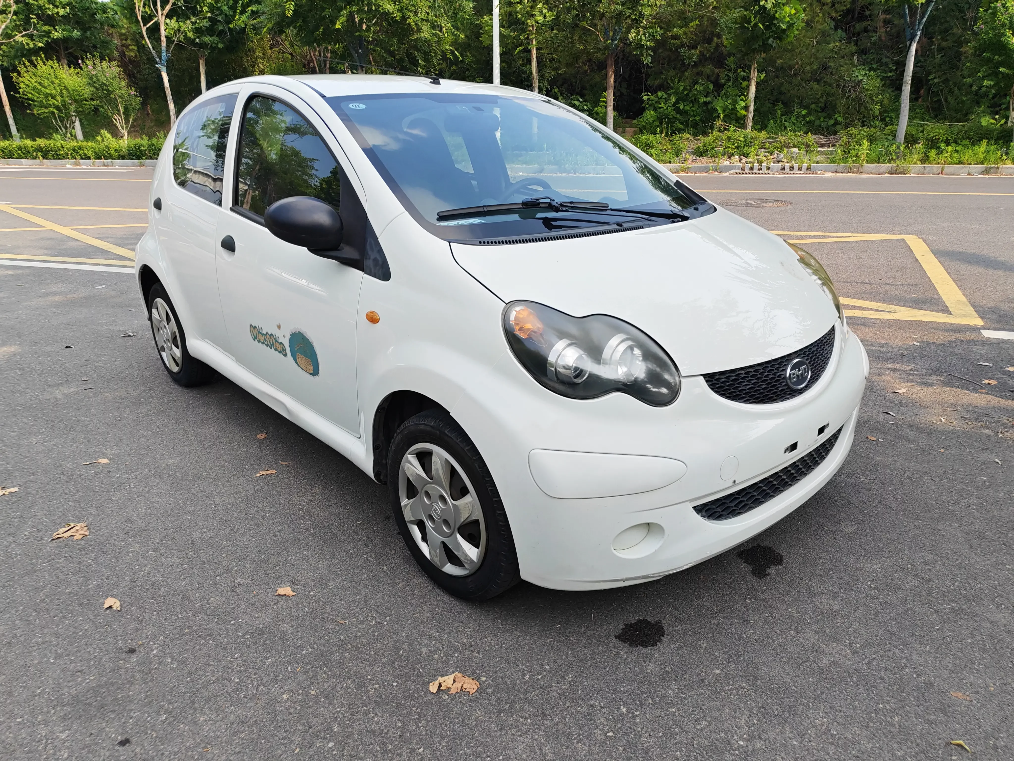 BYD F0