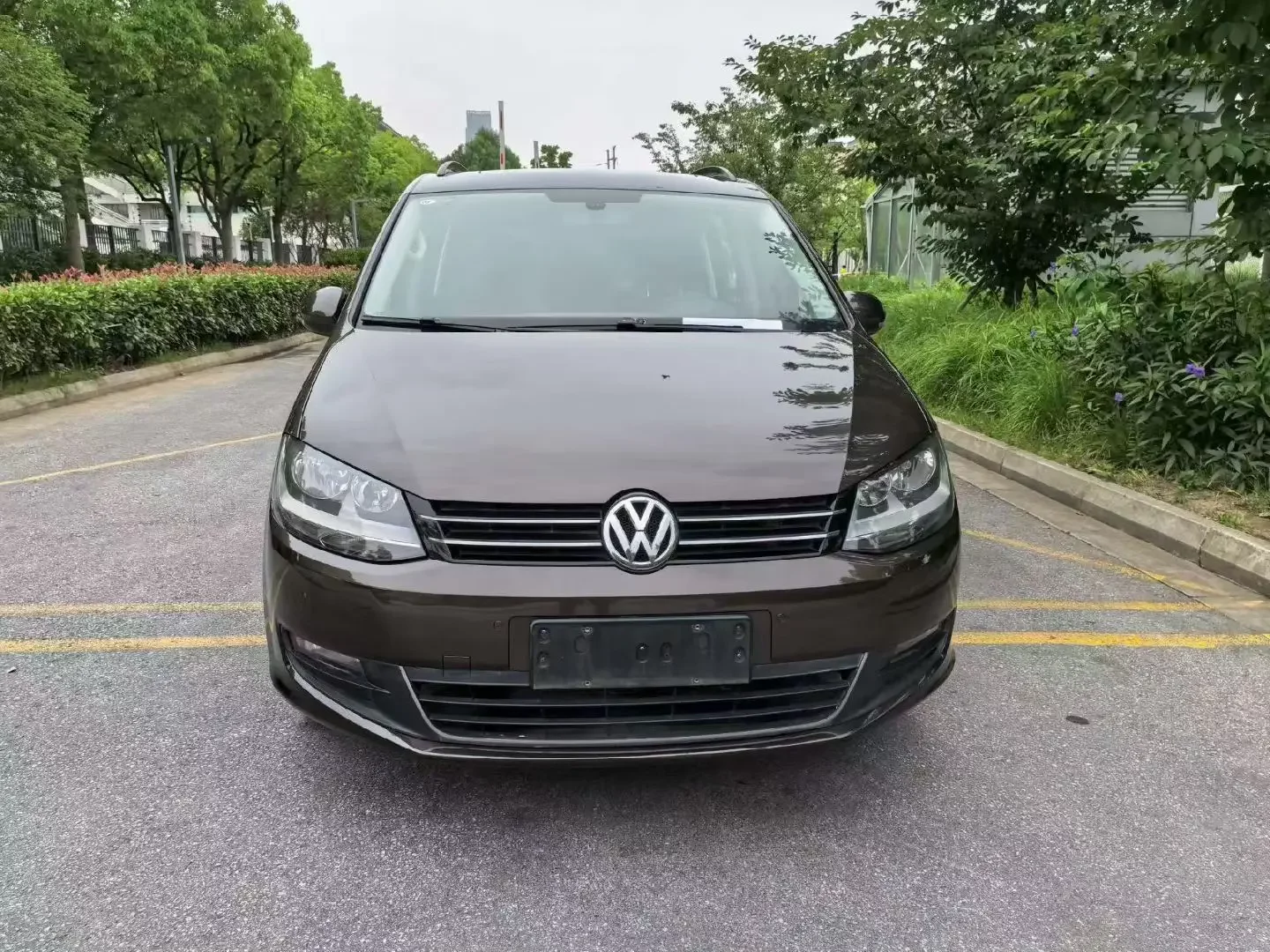 Volkswagen Sharon