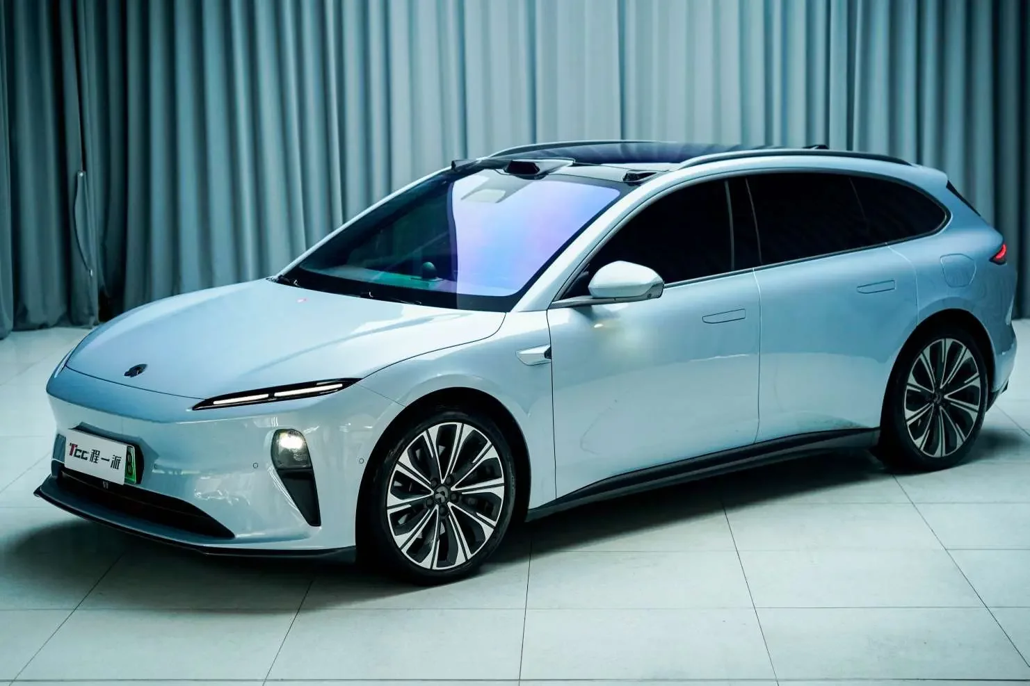 NIO ET5T  из Китая