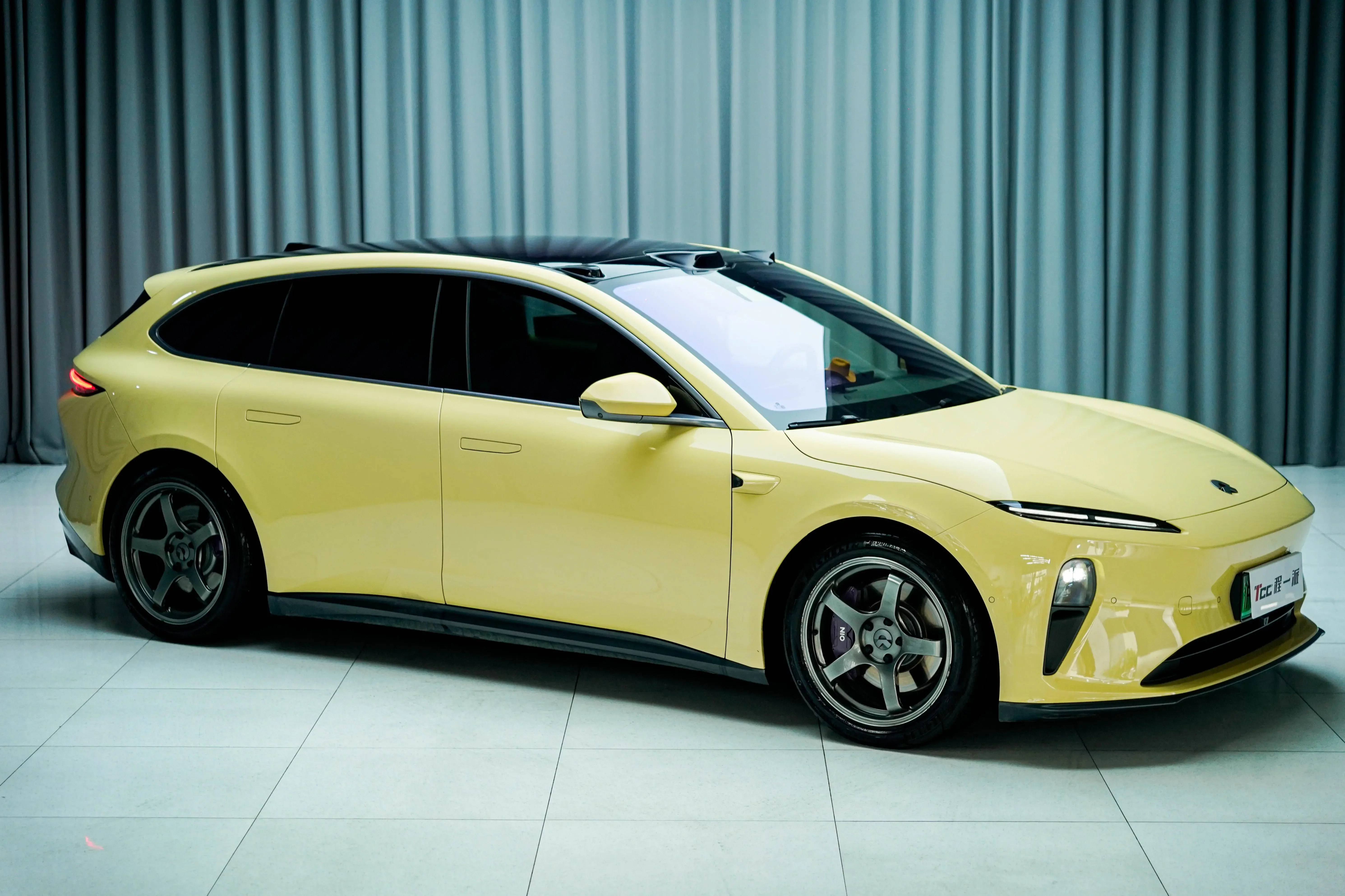 NIO ET5T