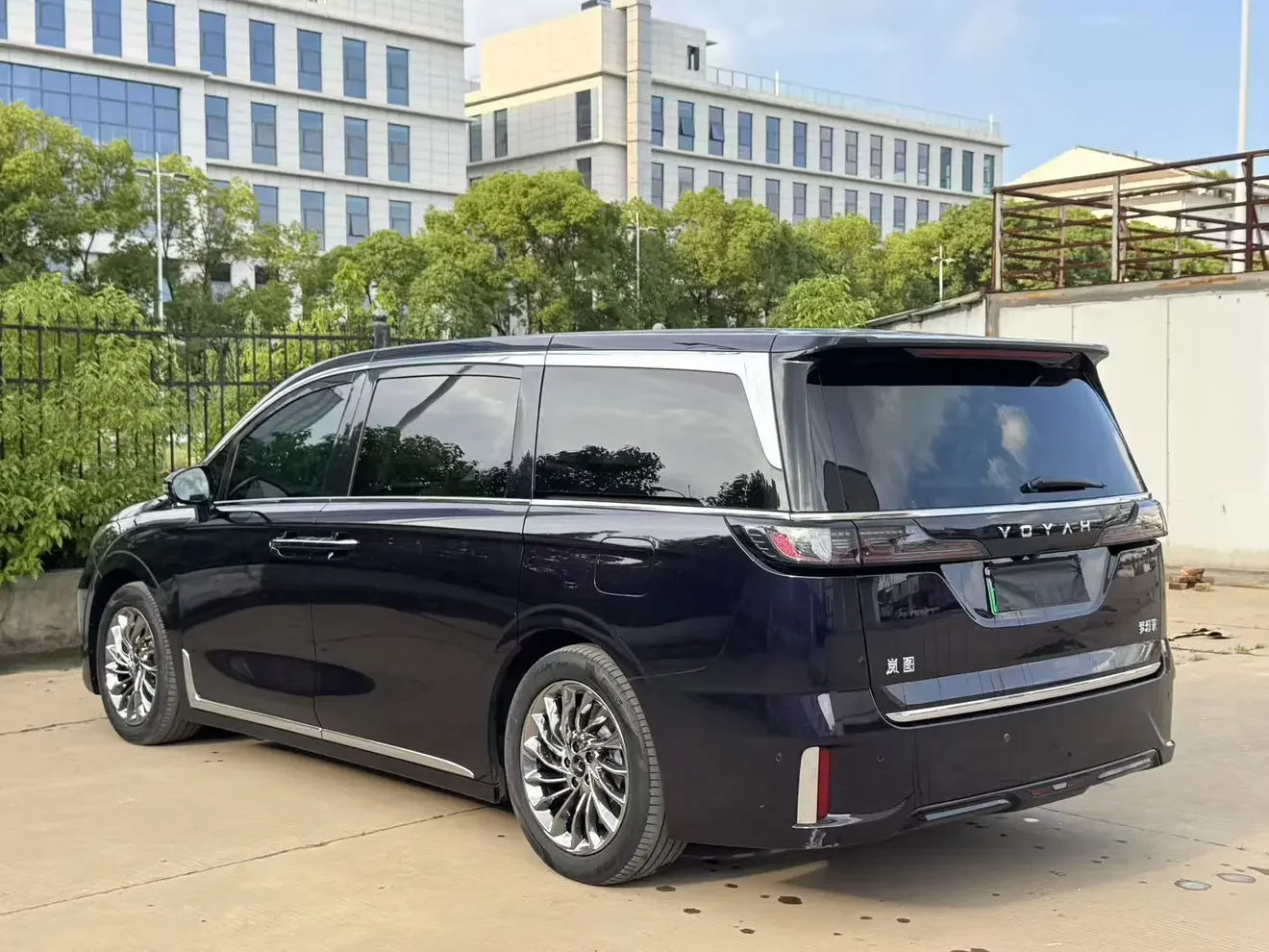 Voyah Lantu Dreamer PHEV