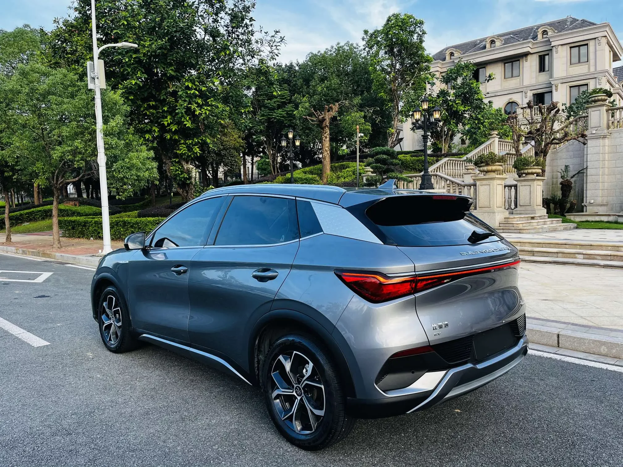 BYD Yuan PLUS