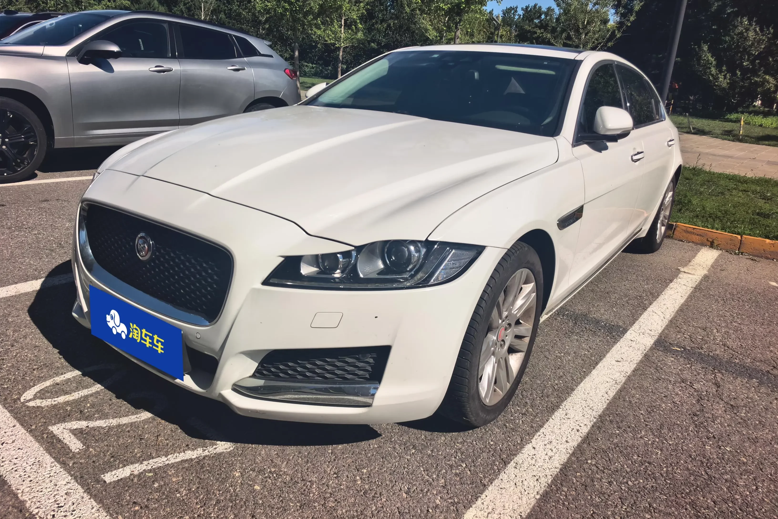 Jaguar XFL