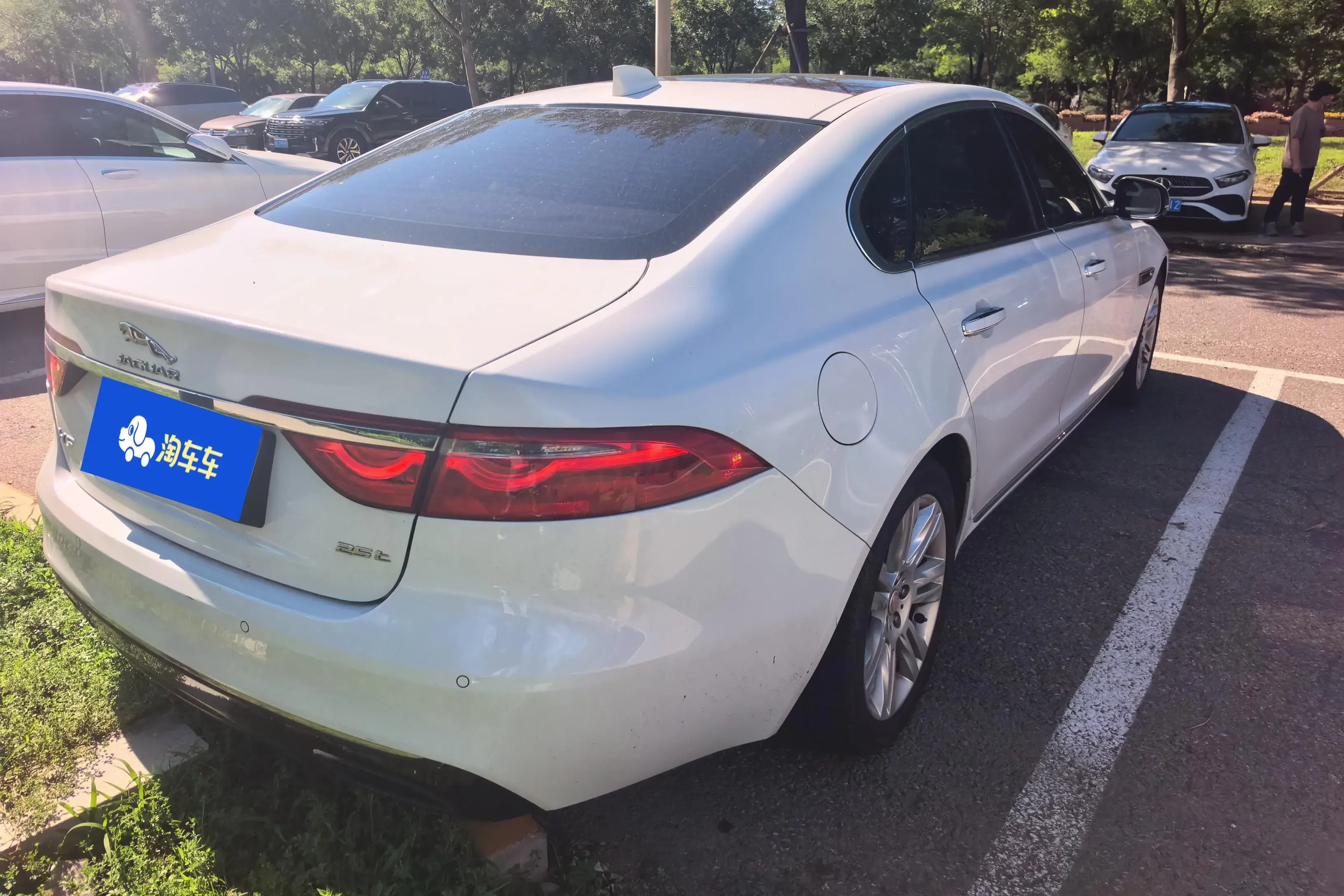 Jaguar XFL