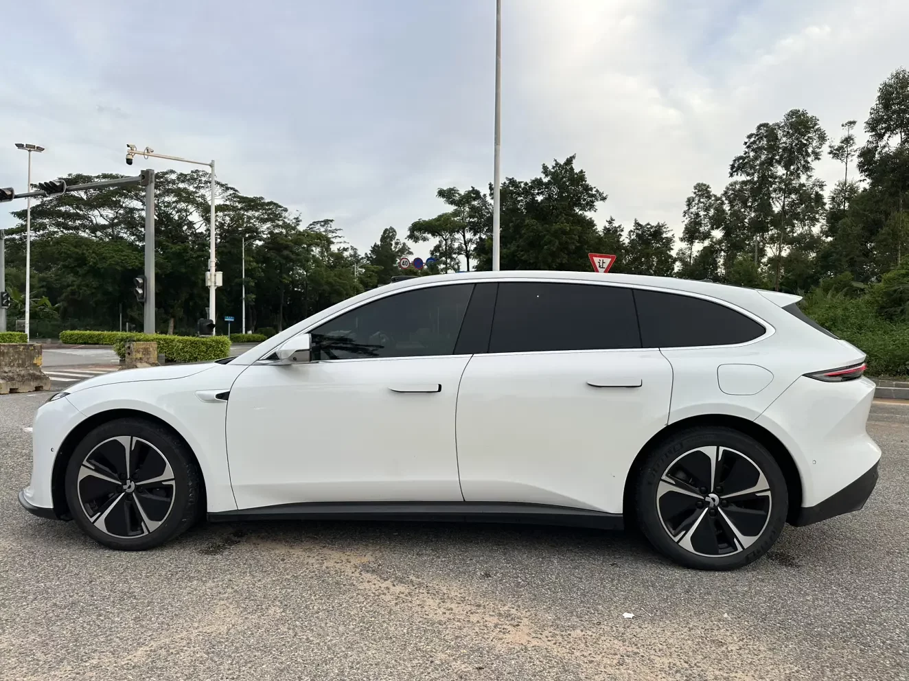 NIO ET5T