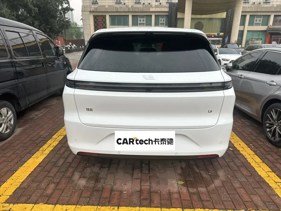 Lixiang L6