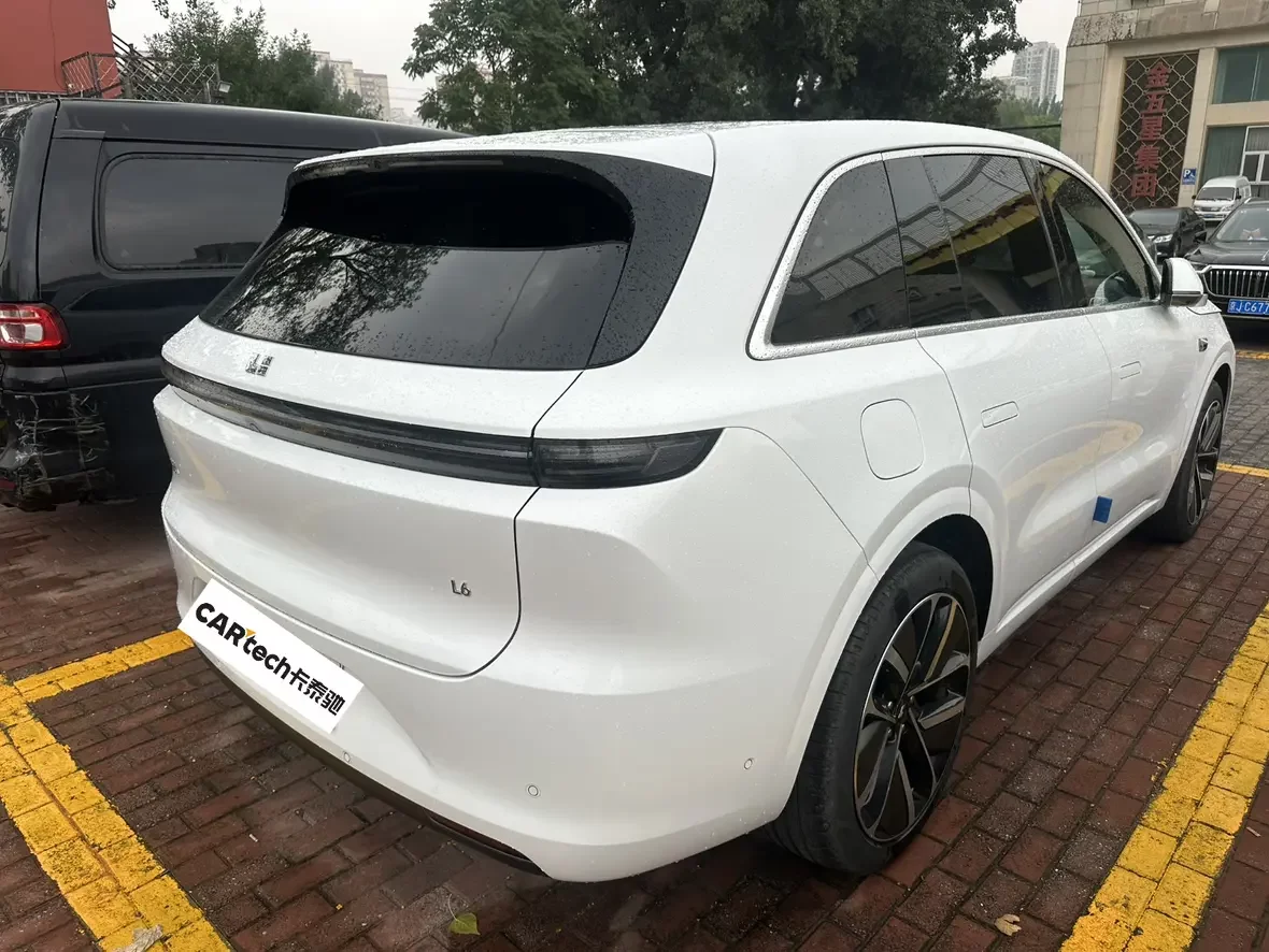 Lixiang L6