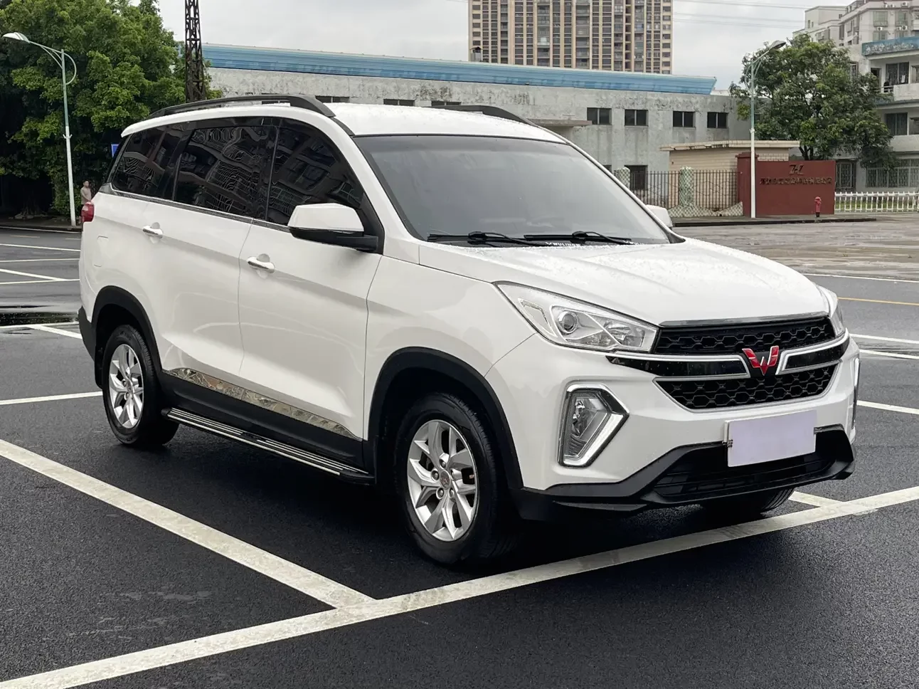 Wuling Hongguang S3