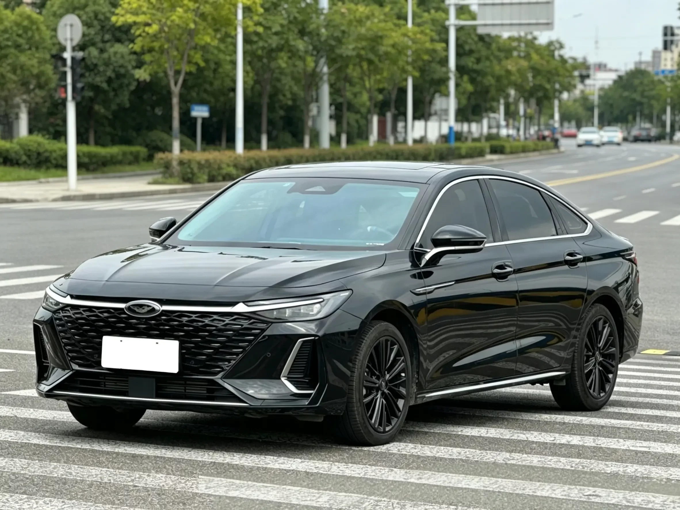 Chery Arrizo 8
