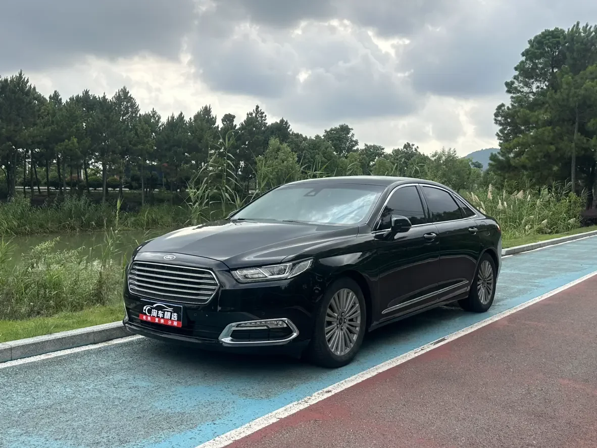 Ford Taurus
