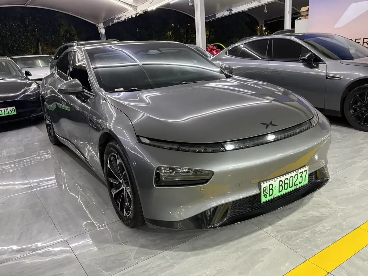 Xpeng P7