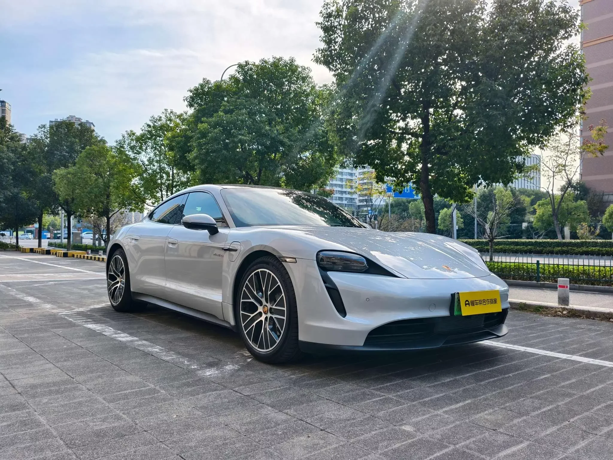 Porsche Taycan