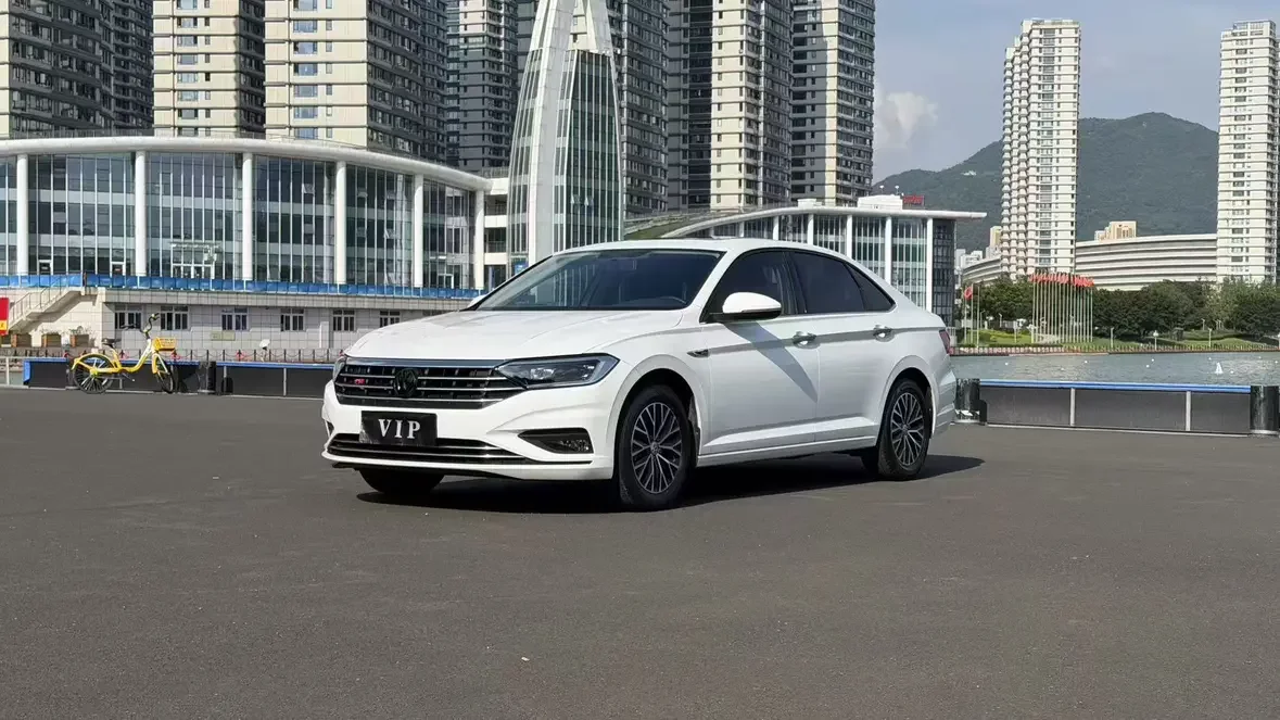 Volkswagen Sagitar