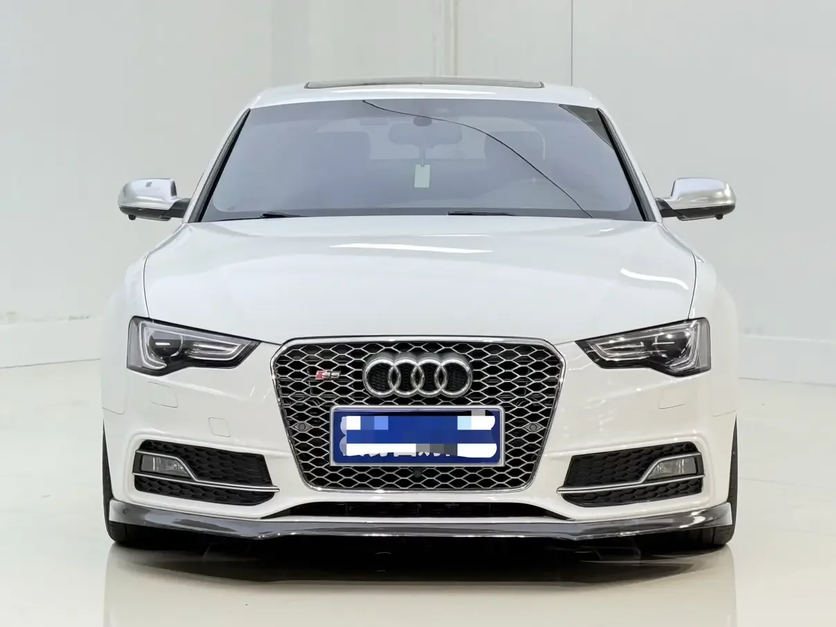 Audi S5