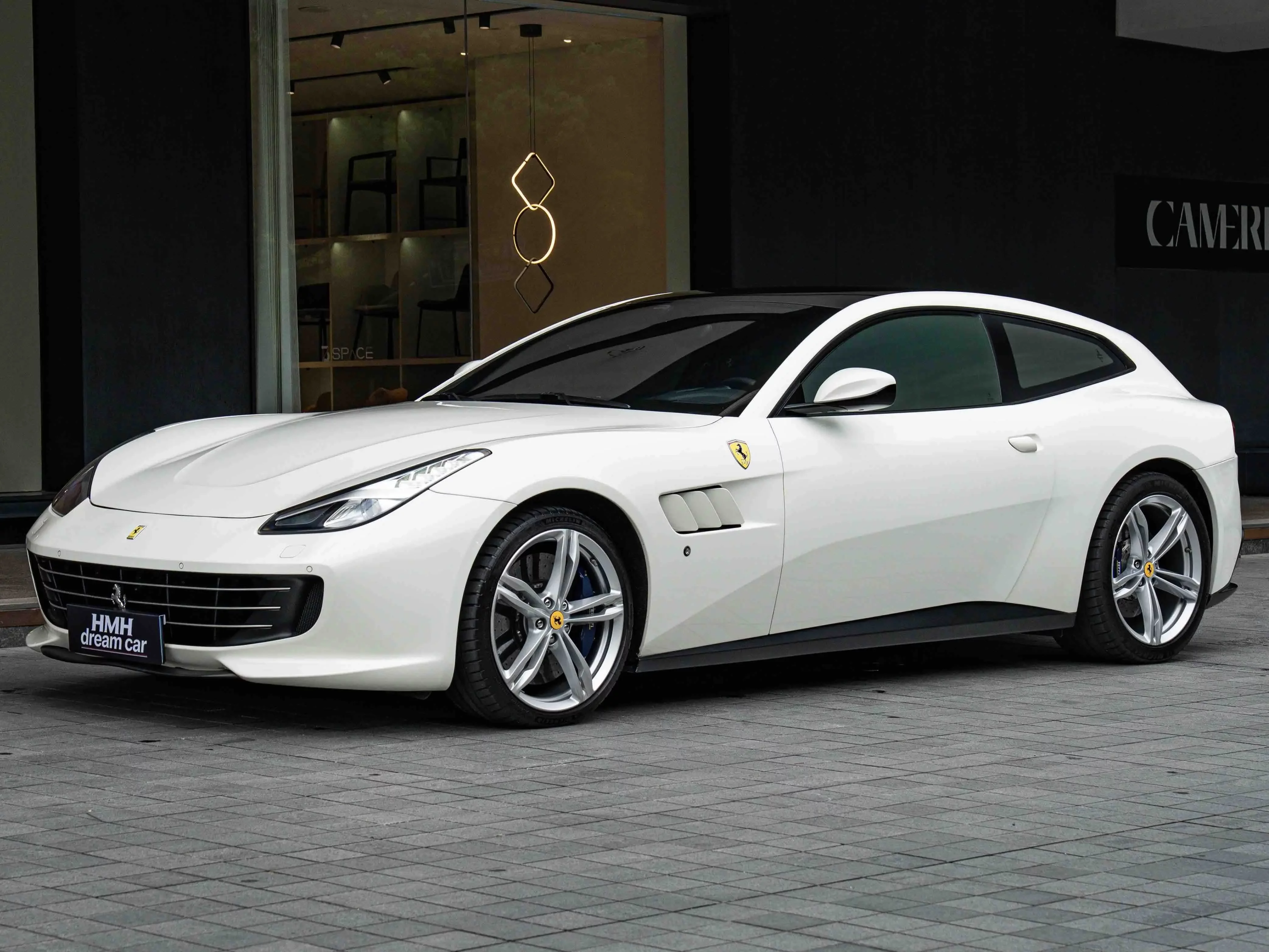 Ferrari GTC4Lusso