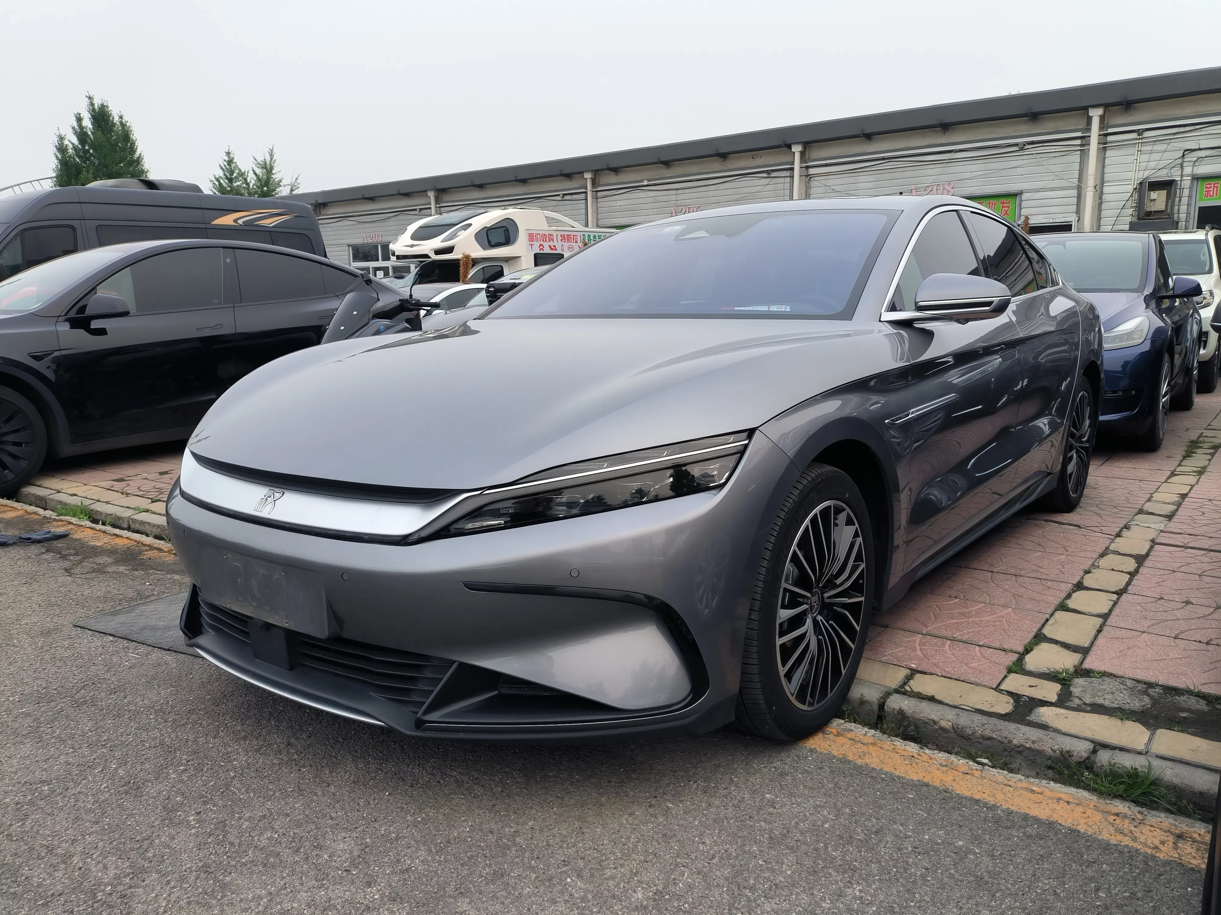 BYD Han EV