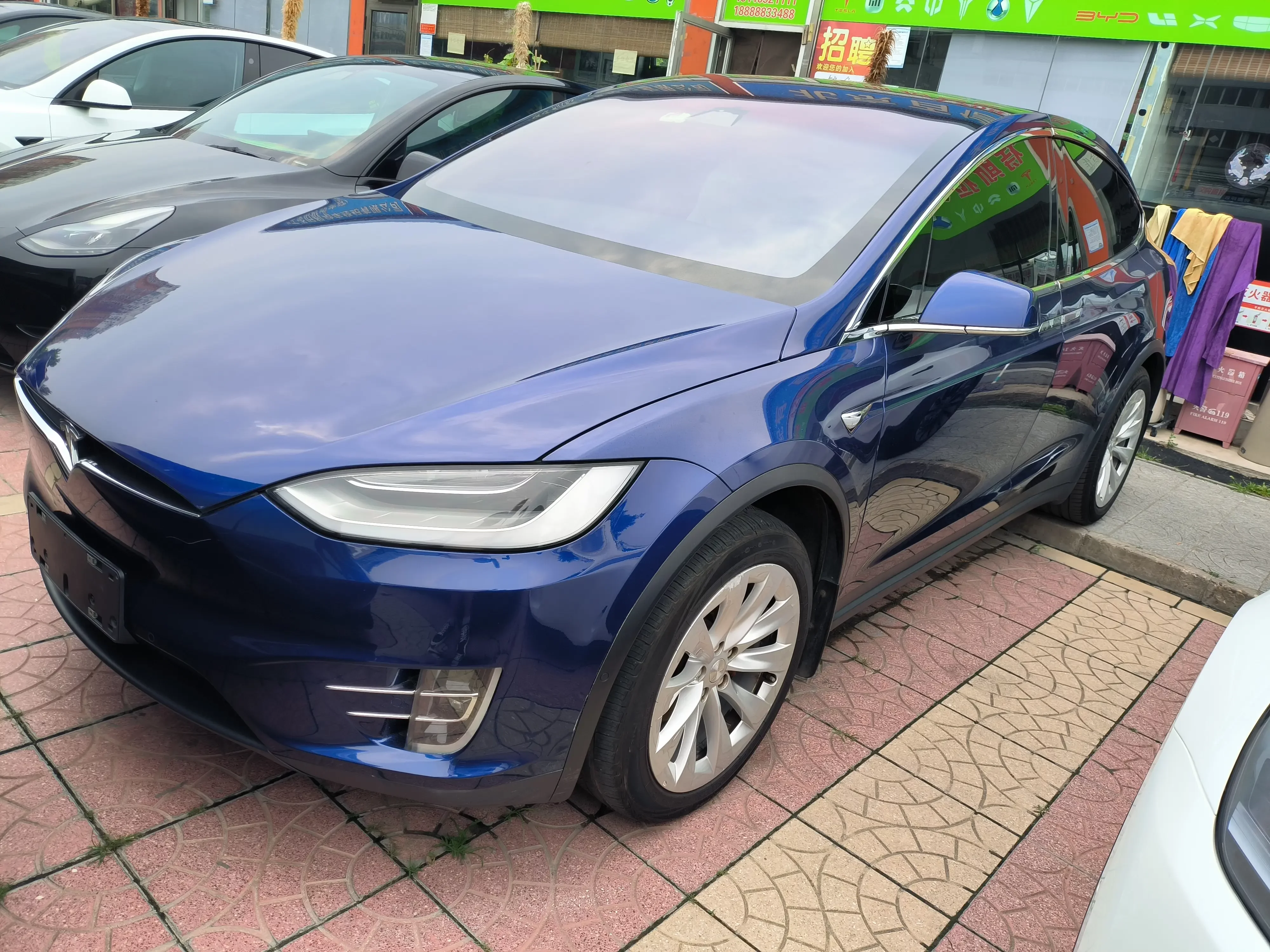 Tesla Model X