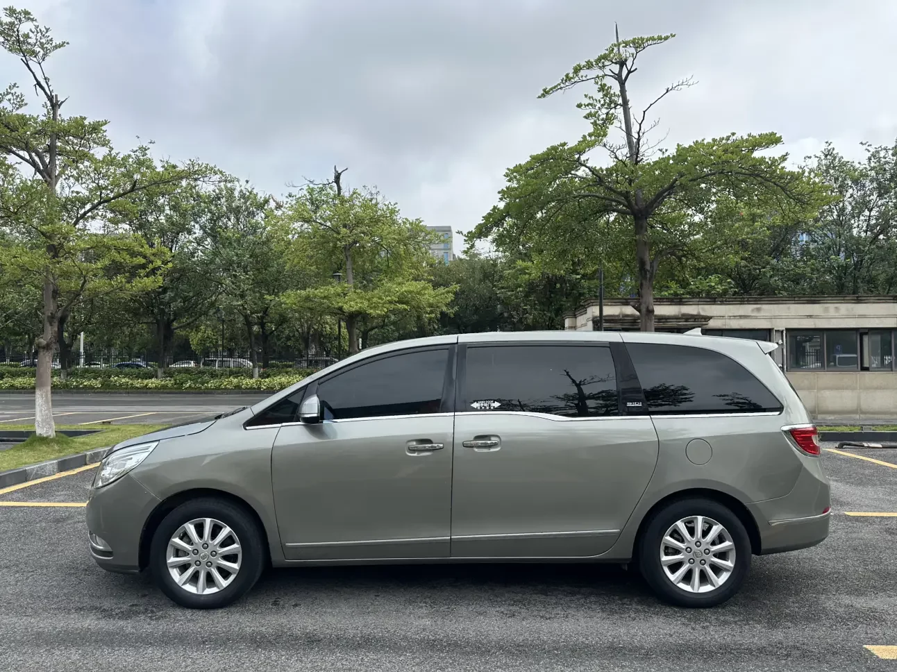 Buick GL8