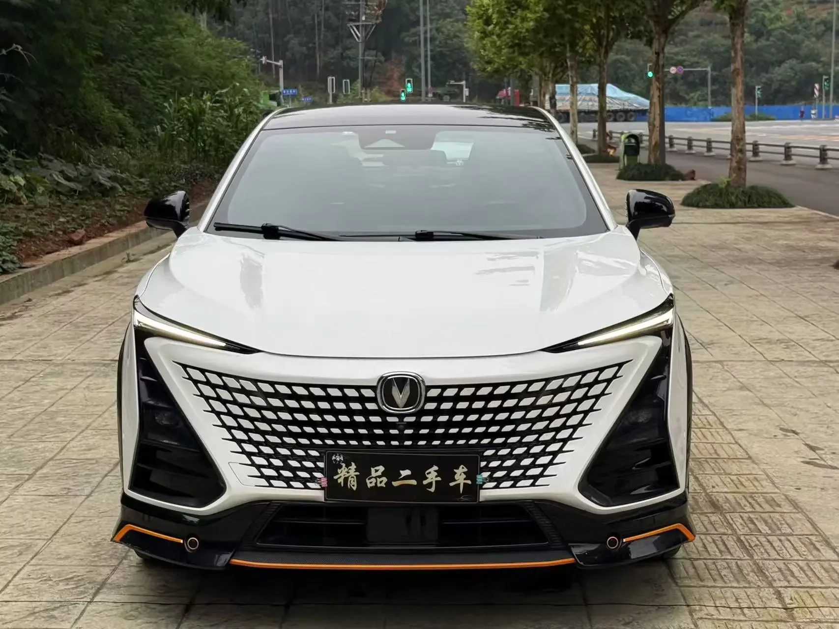 Changan UNI-T  из Китая