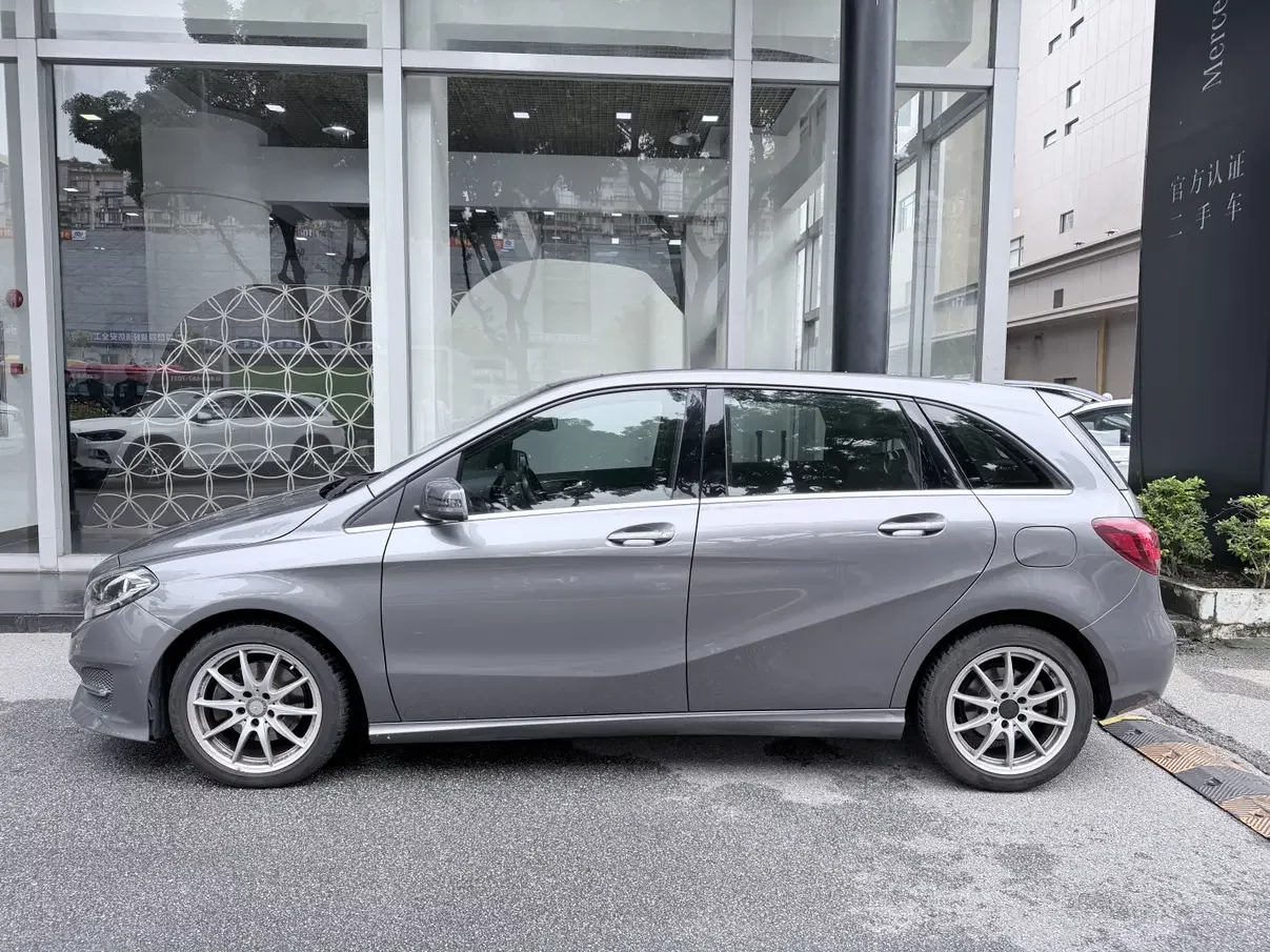 Mercedes-Benz B Class