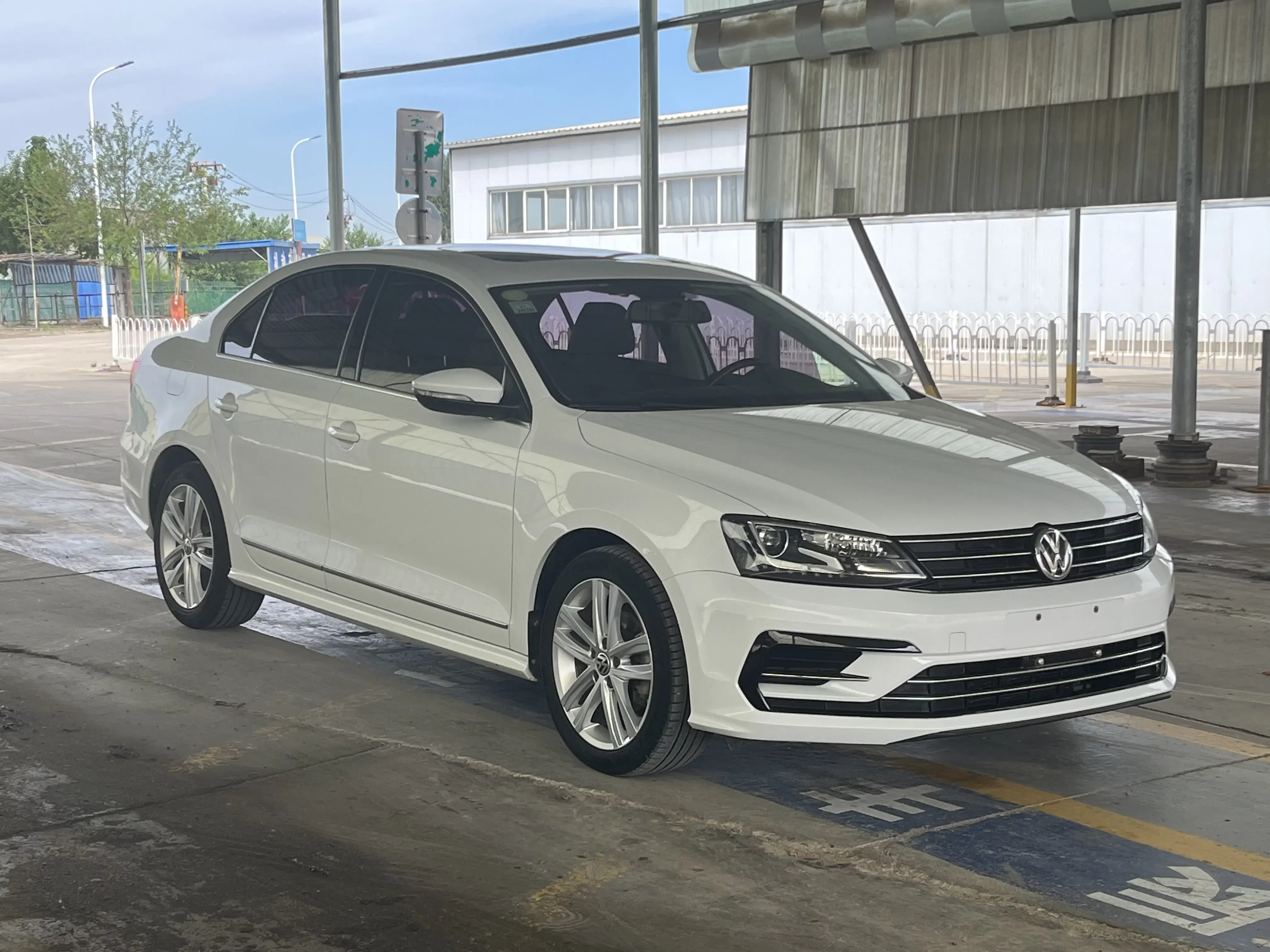 Volkswagen Sagitar