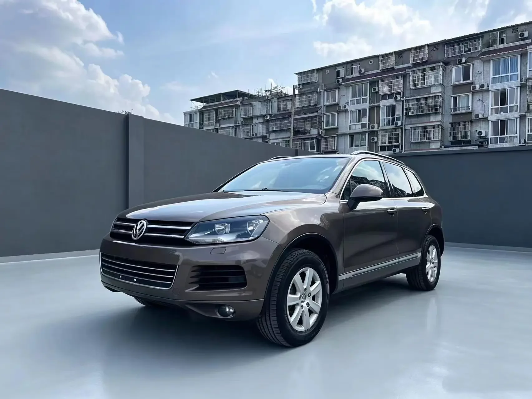 Volkswagen Touareg  из Китая
