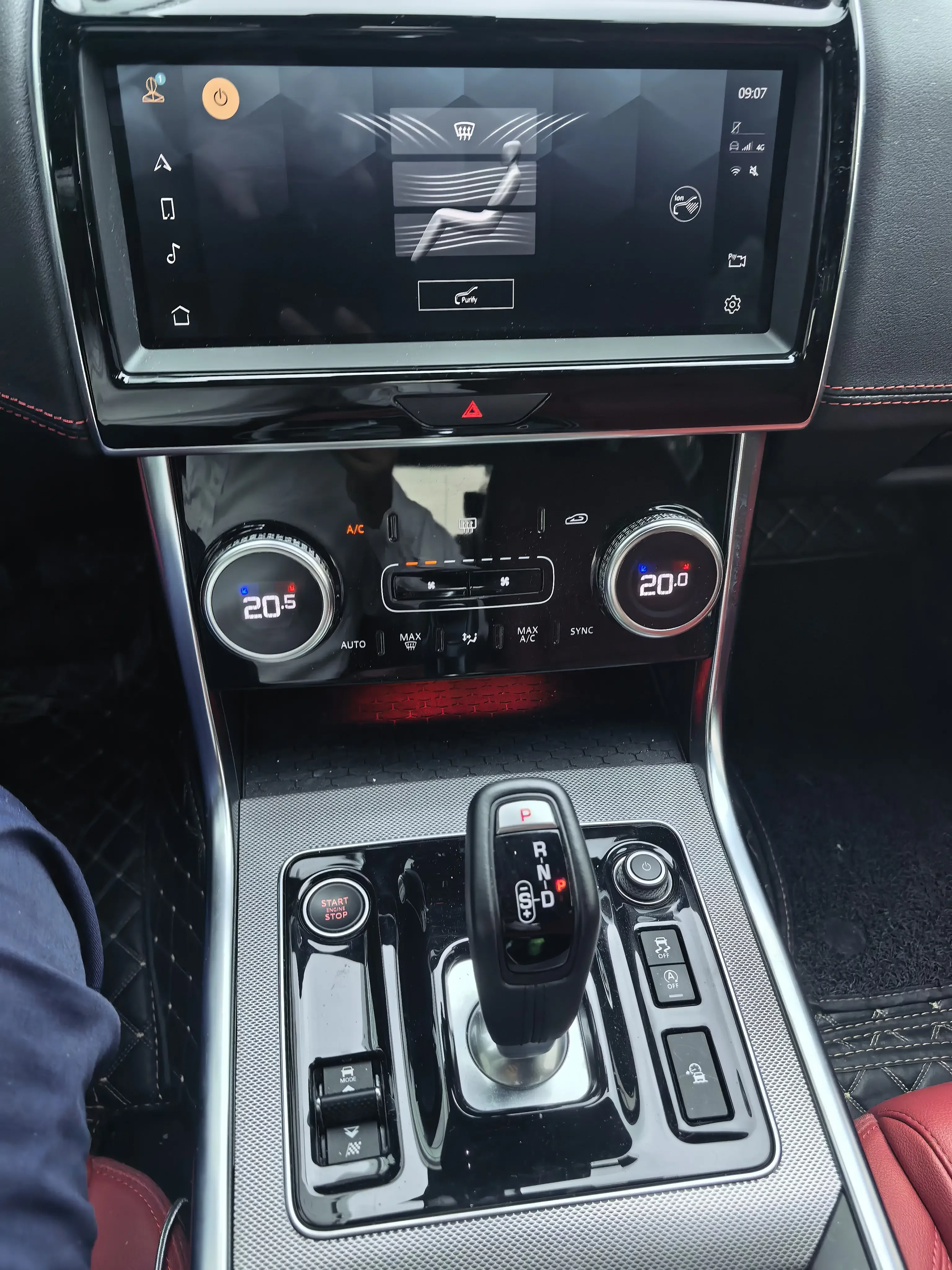 Jaguar XEL