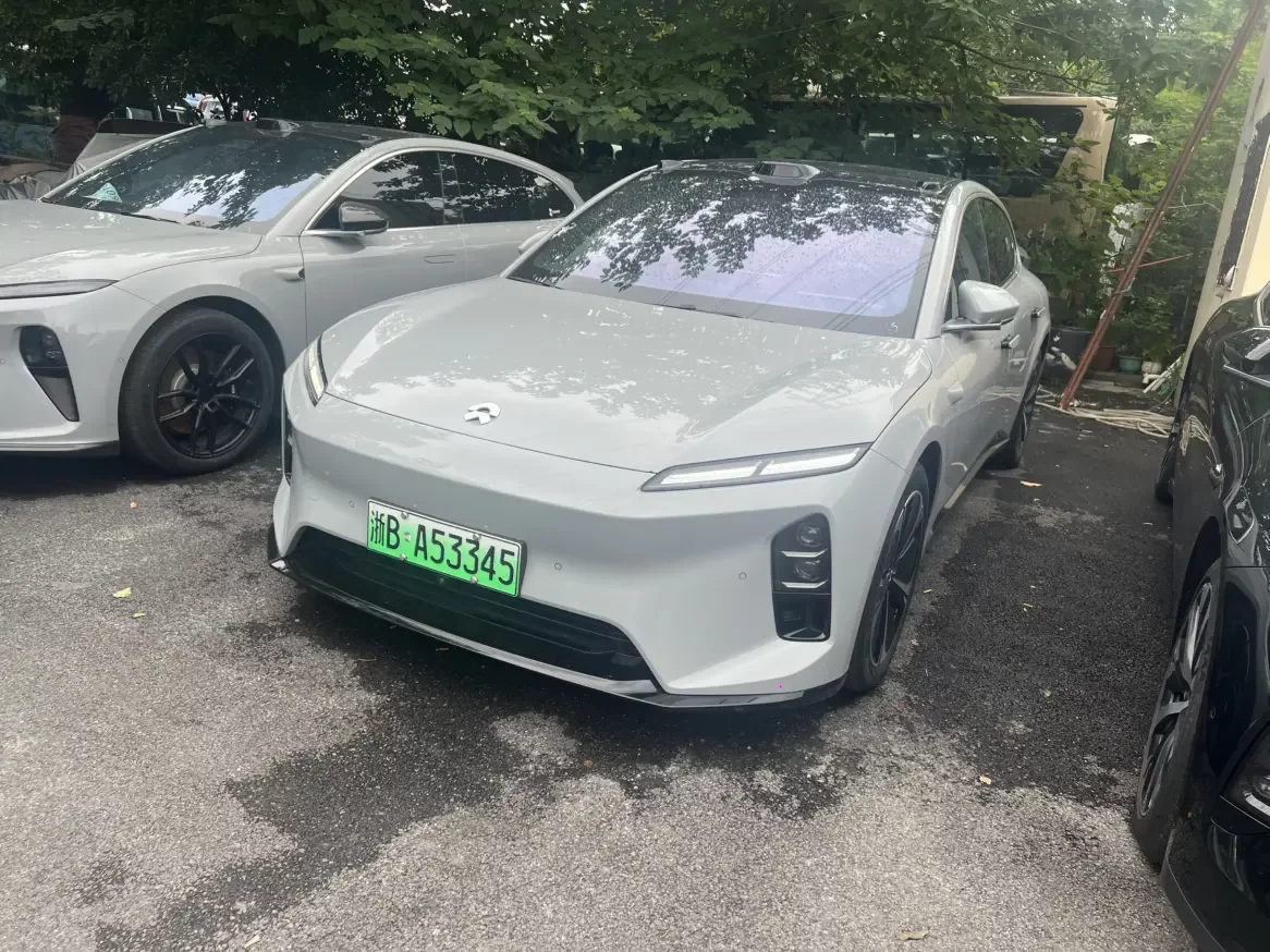 NIO ET5T  из Китая