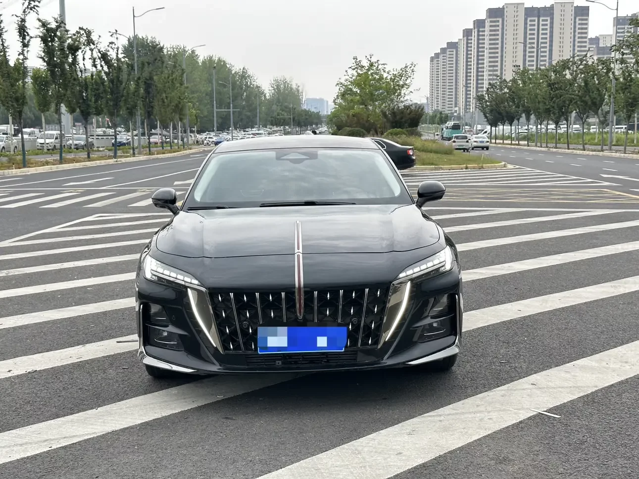 Hongqi H6