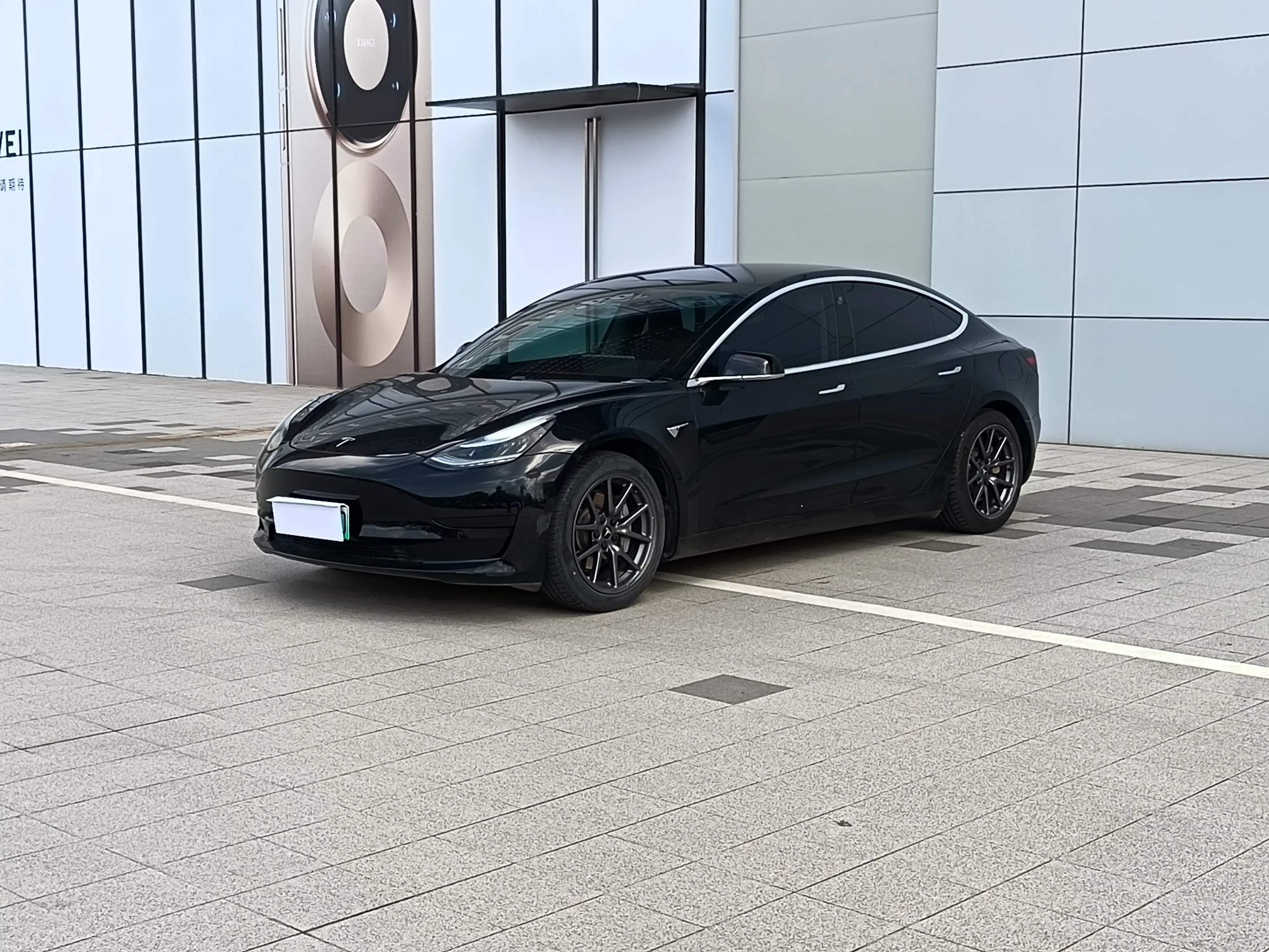 Tesla Model 3  из Китая