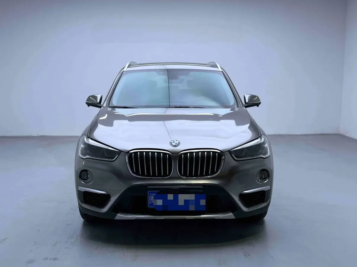 BMW X1  из Китая