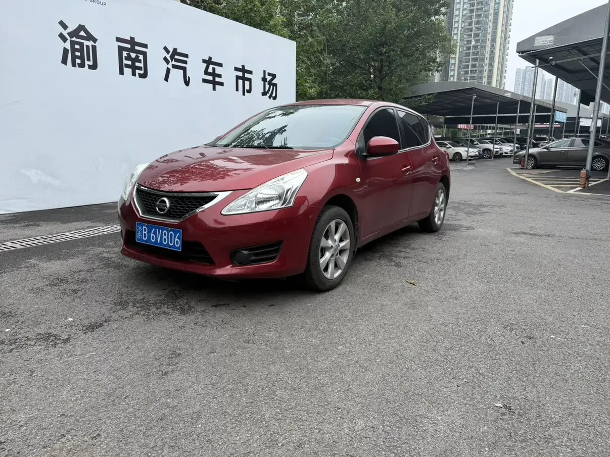 Nissan Tiida