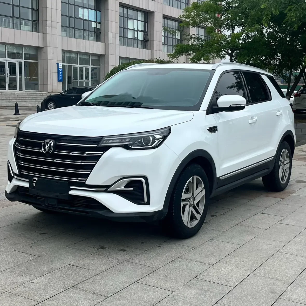 Changan CS75