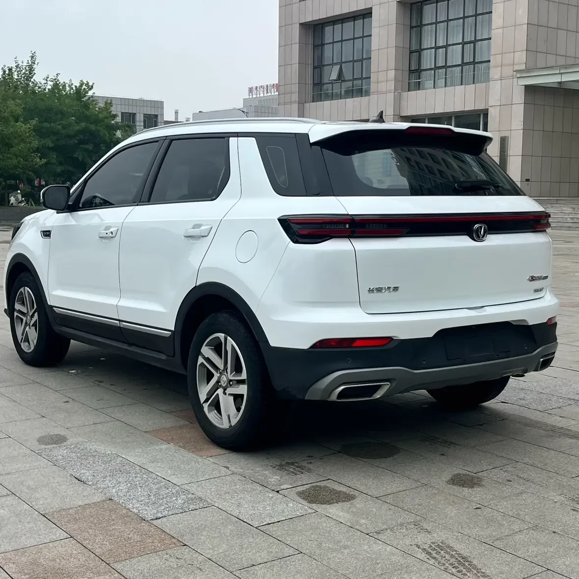 Changan CS75