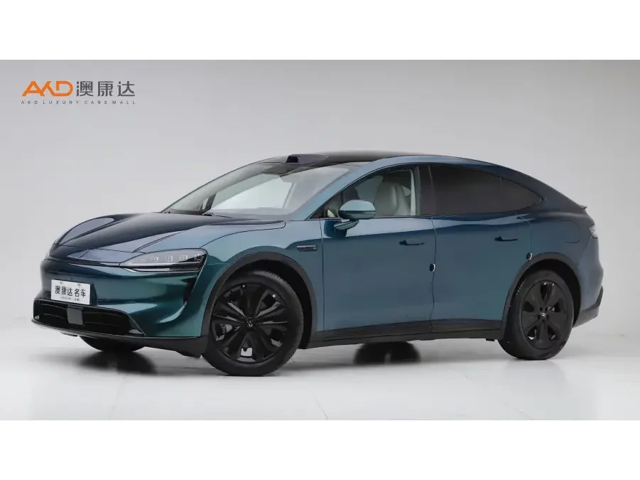 Luxeed Zhijie R7  из Китая