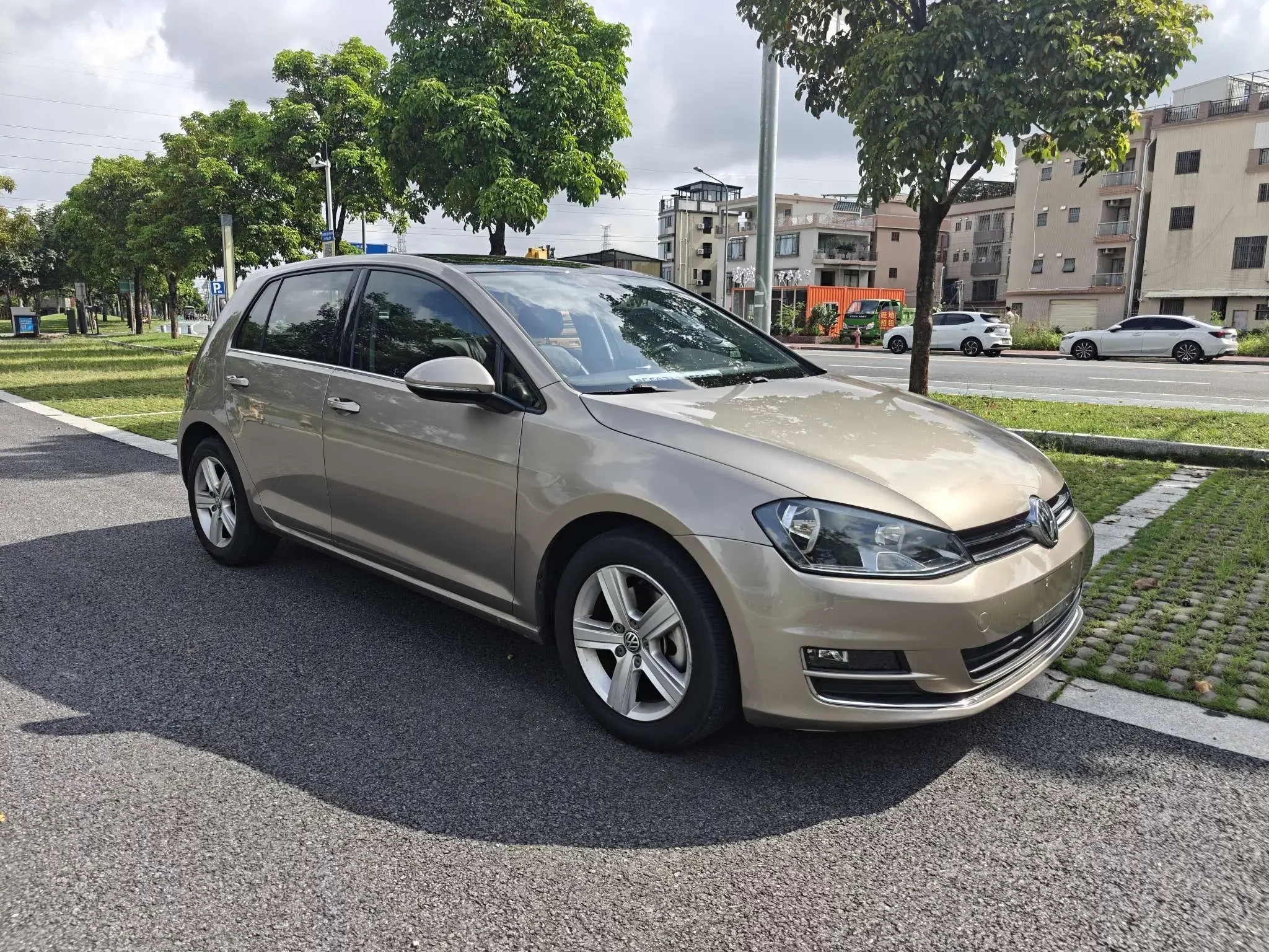 Volkswagen golf
