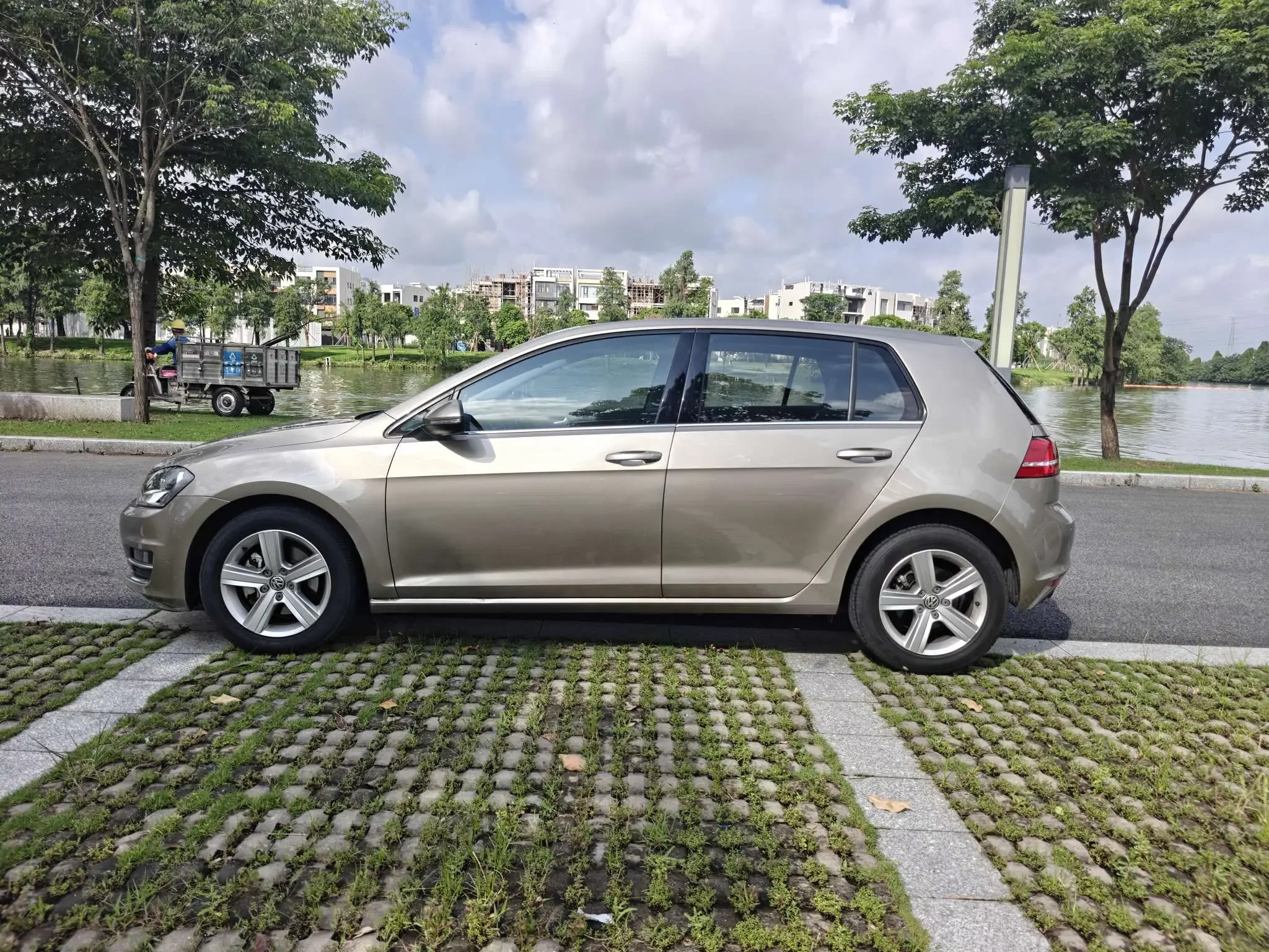 Volkswagen golf