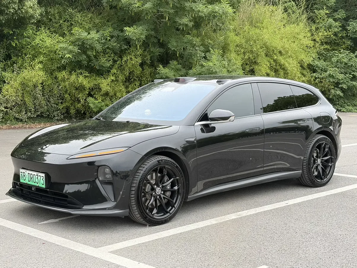 NIO ET5T  из Китая