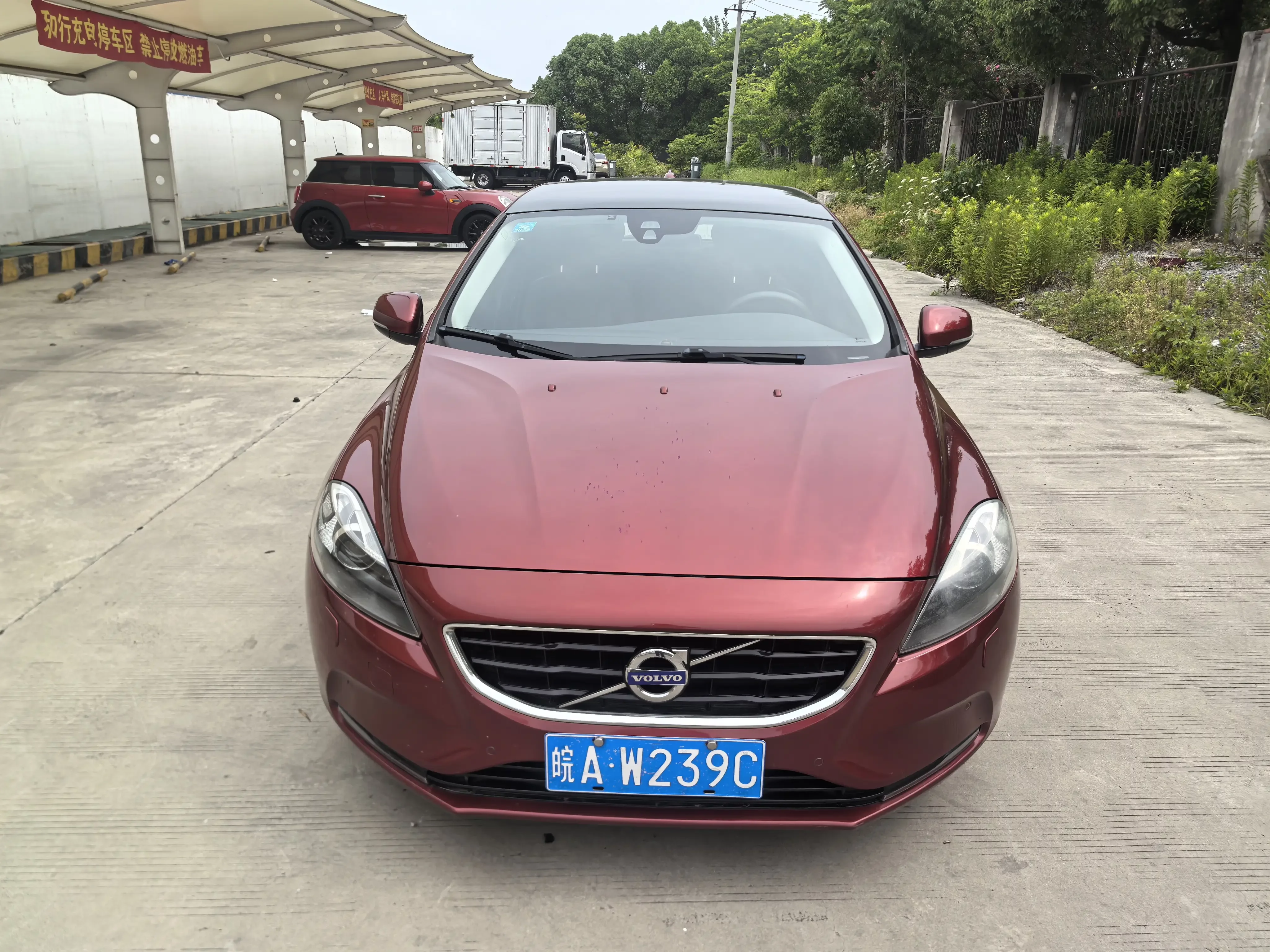 Volvo V40