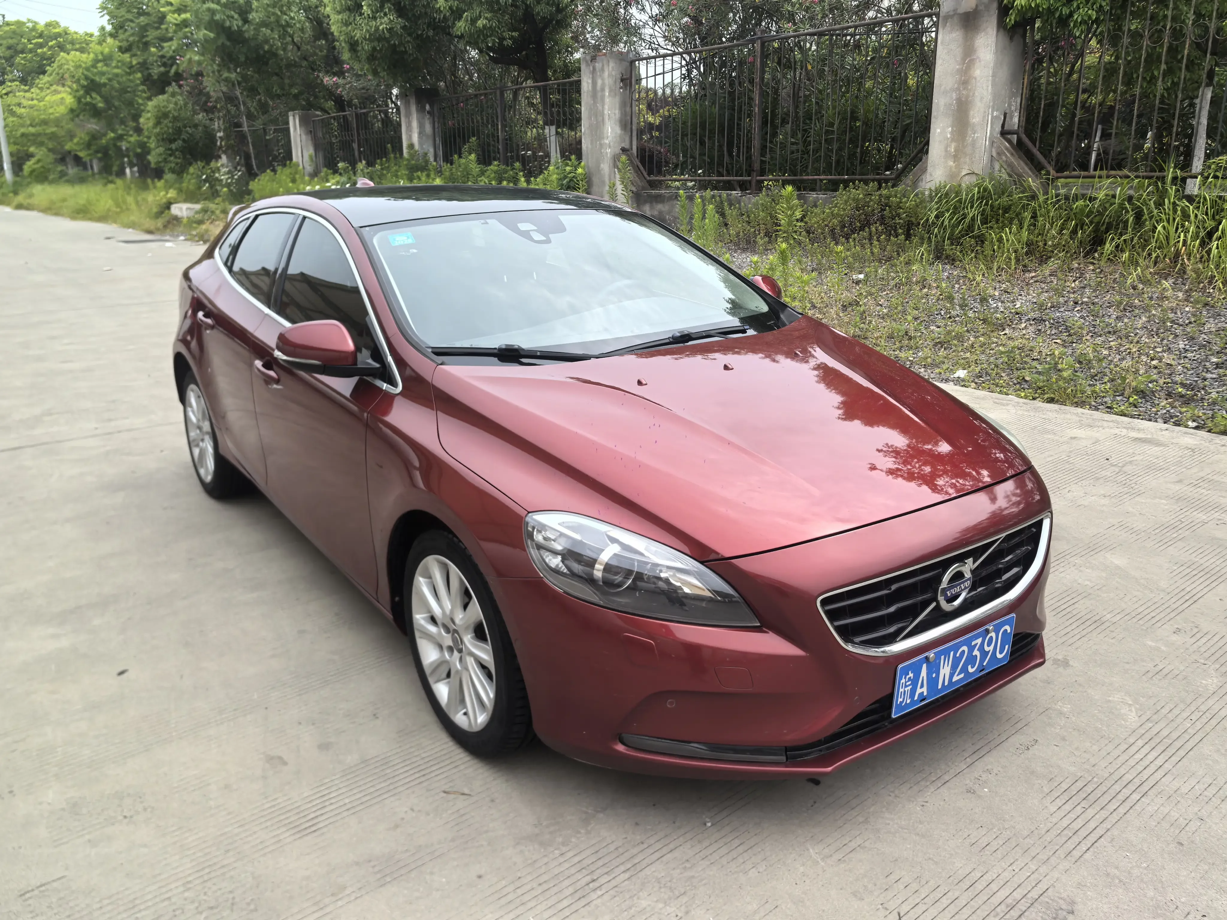 Volvo V40