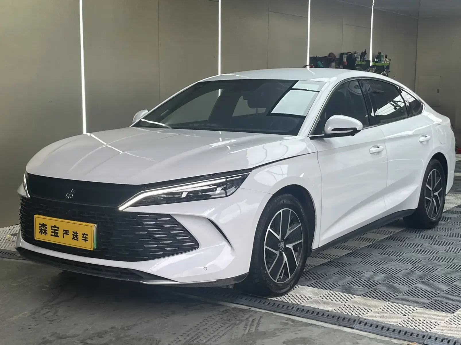 BYD Qin L DM
