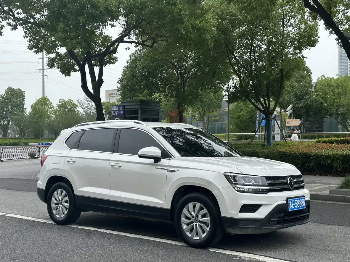Volkswagen Tharu