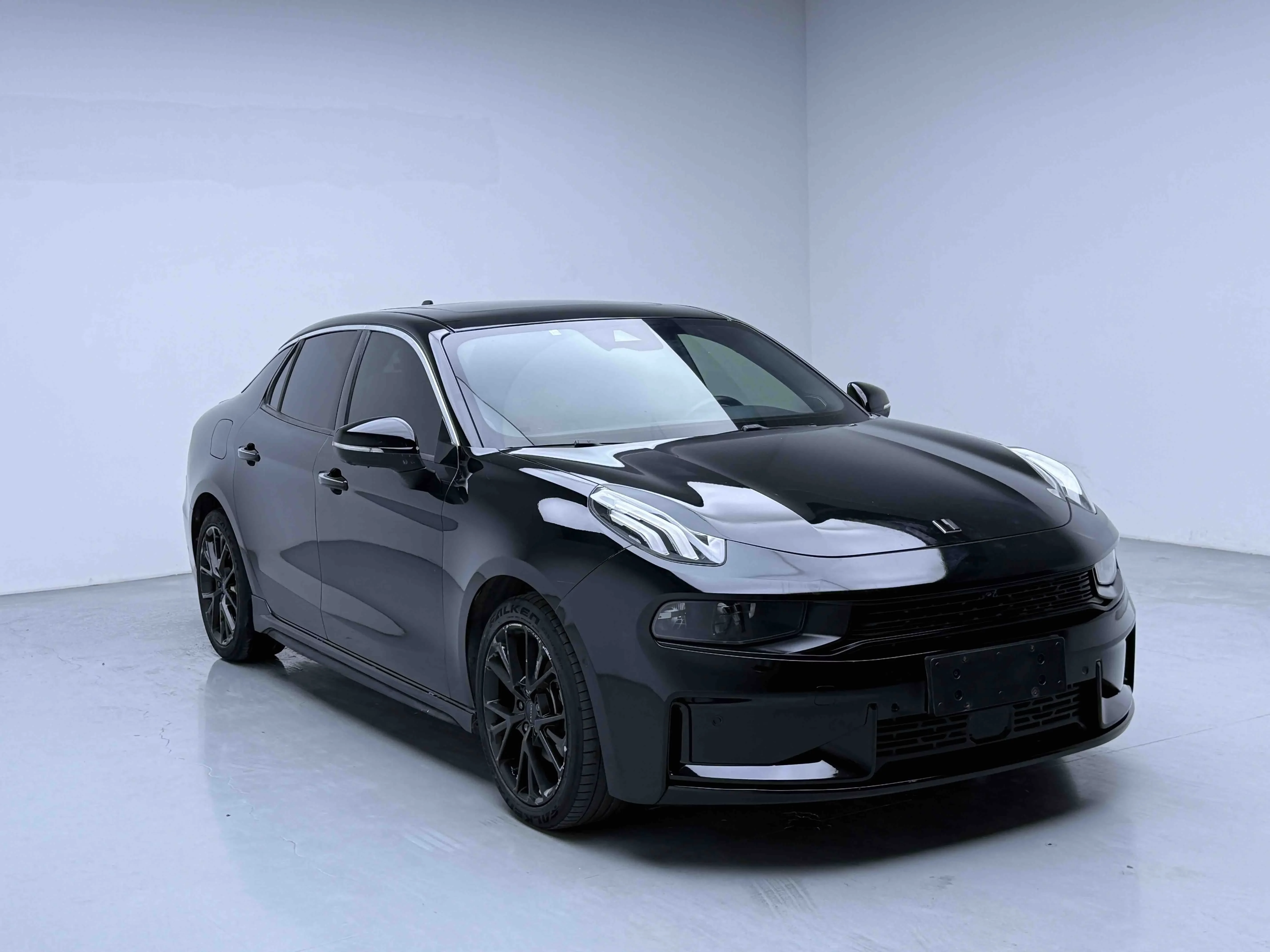 Lynk & Co 03