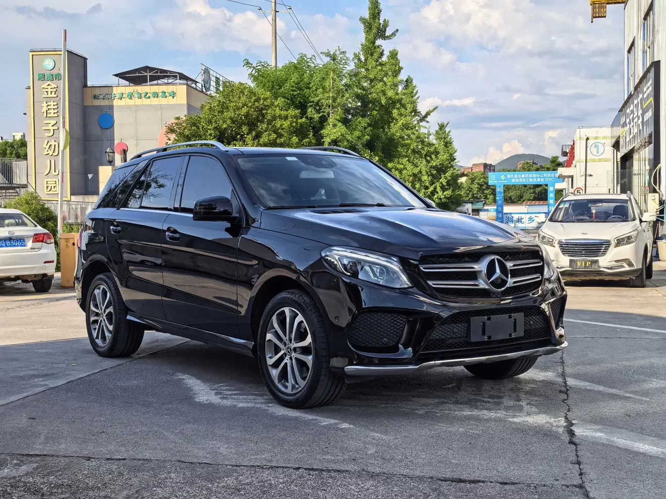 Mercedes-Benz GLE (Imported)