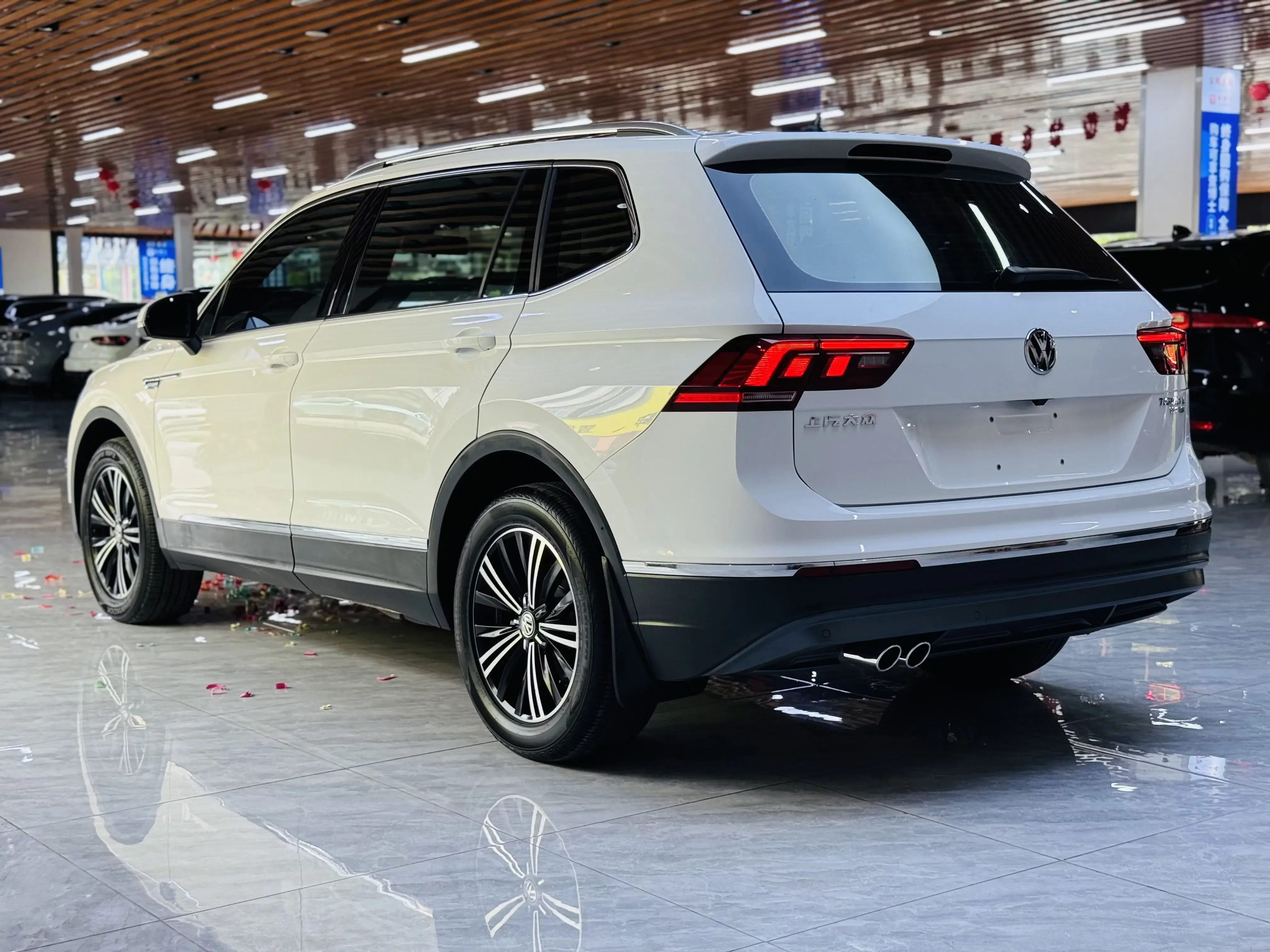 Volkswagen Tiguan L