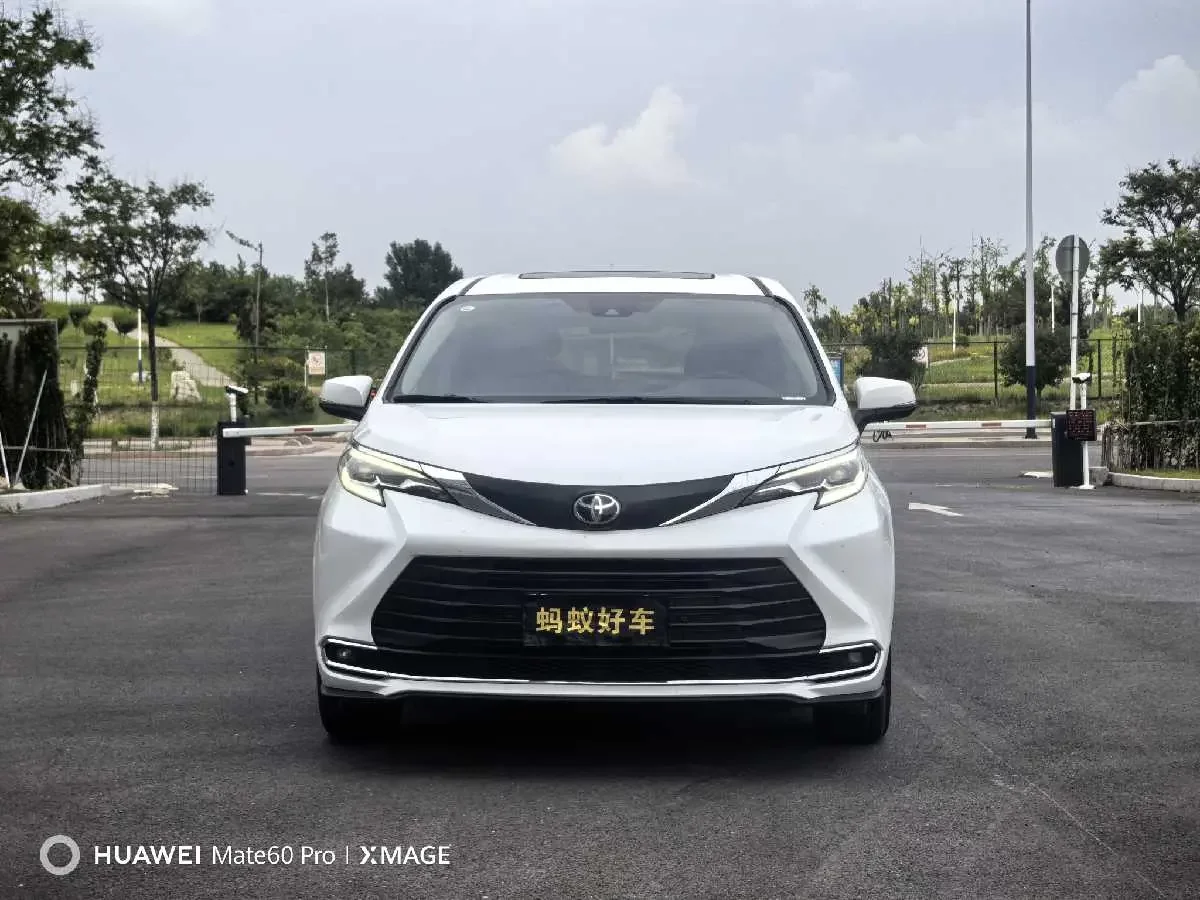Toyota Sienna