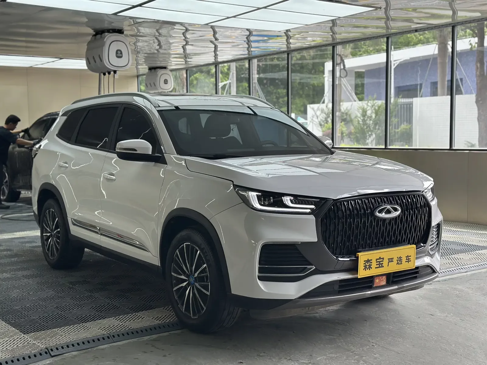 Chery Tiggo 8